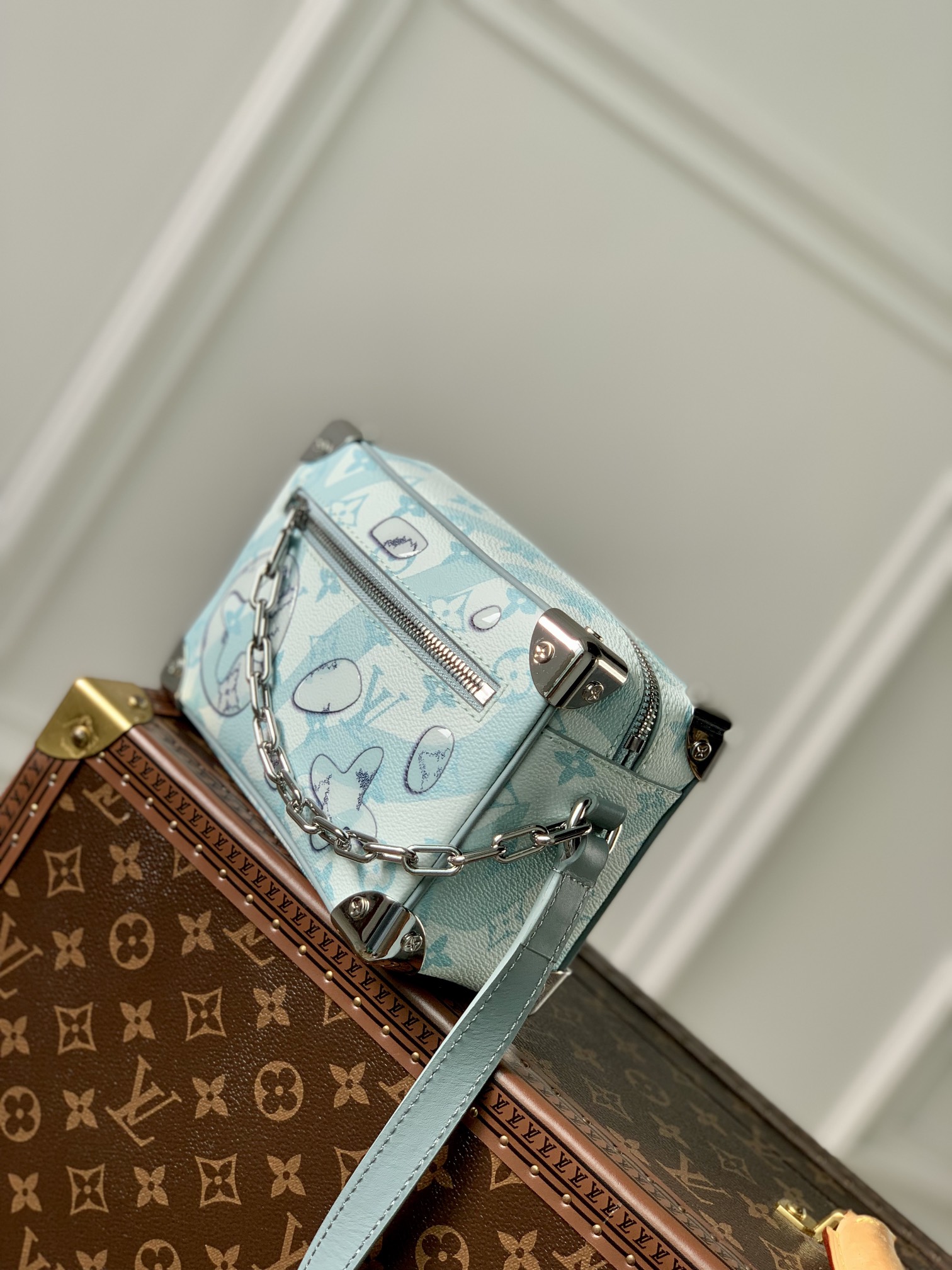 l0*is V*t0n mini soft trunk-m22588-18*13*8m