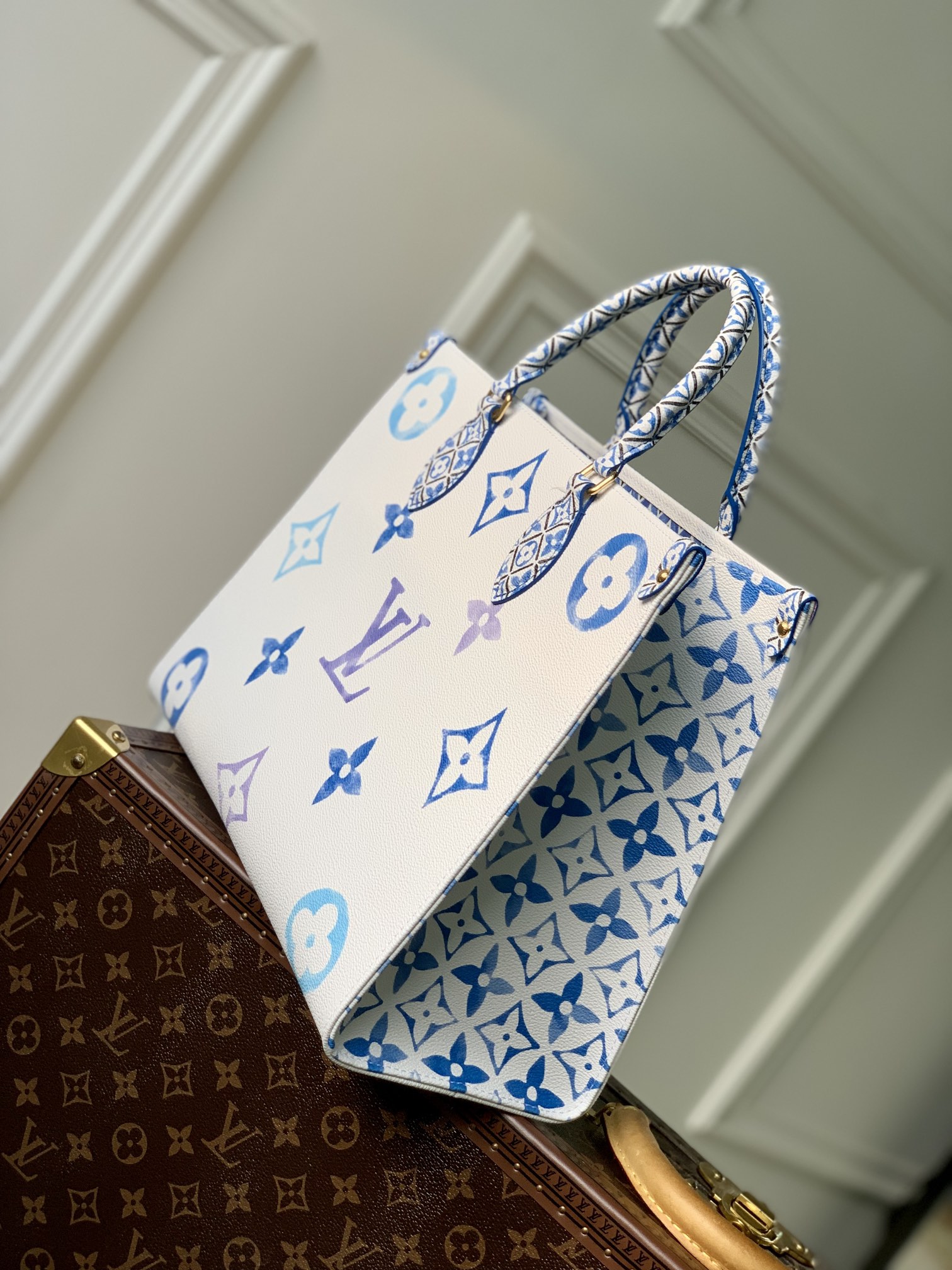 l0*is V*t0n onthego handbag-m22975-35 x 27 x 14 cm
