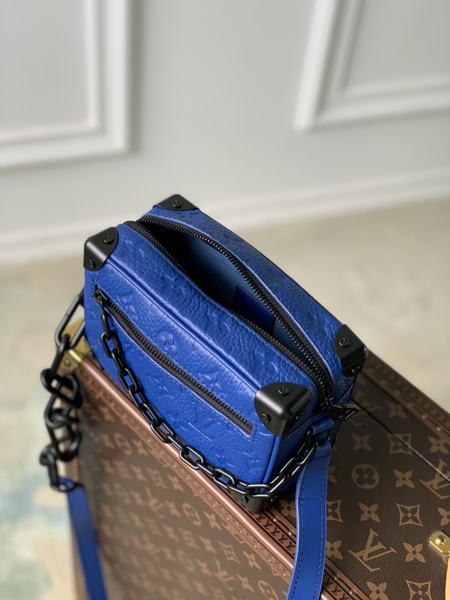 l0*is V*t0n mini soft trunk-m82558-18*13*8m