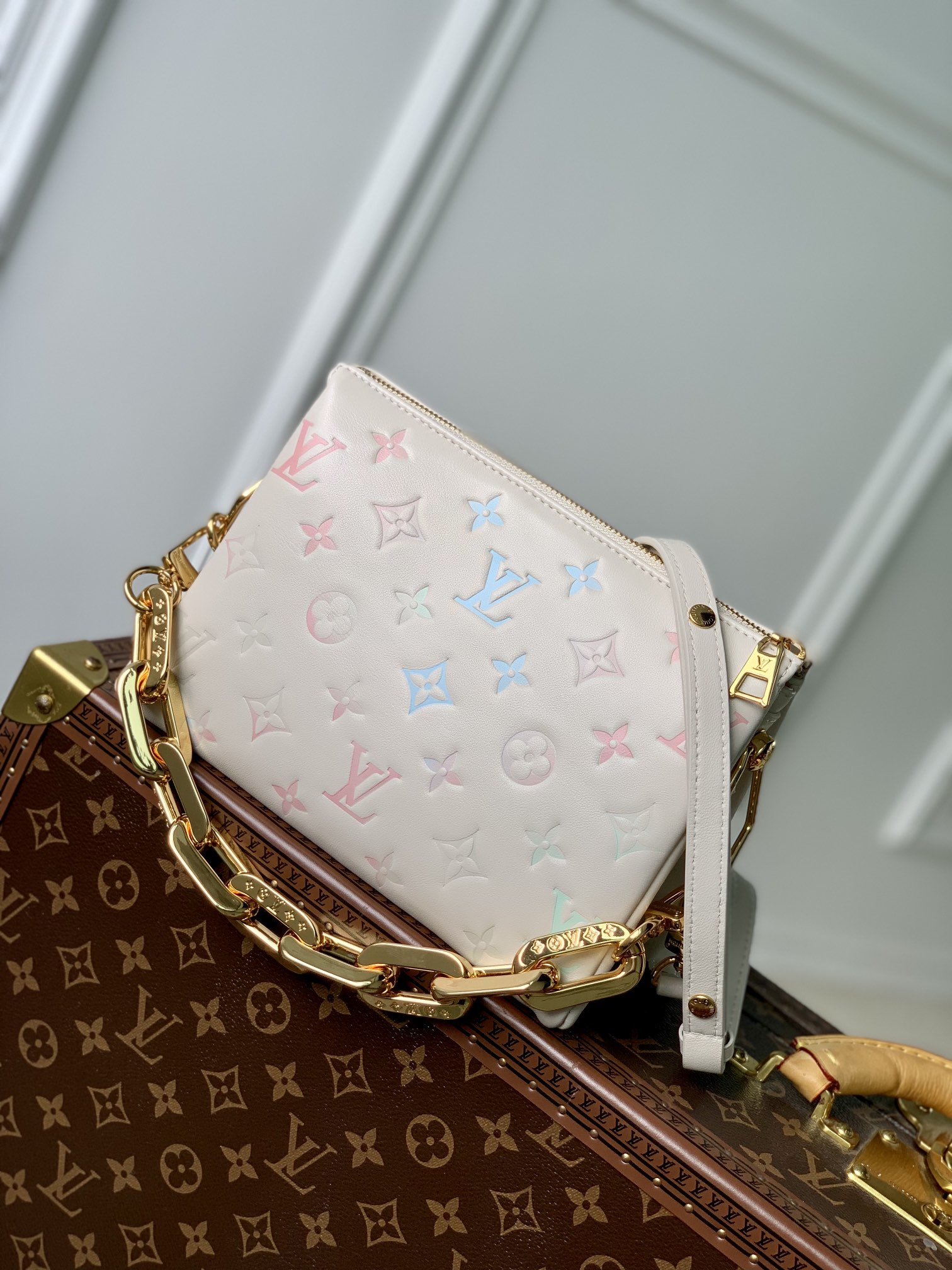 l0*is V*t0n coussin bb bag-21*16*7 cm