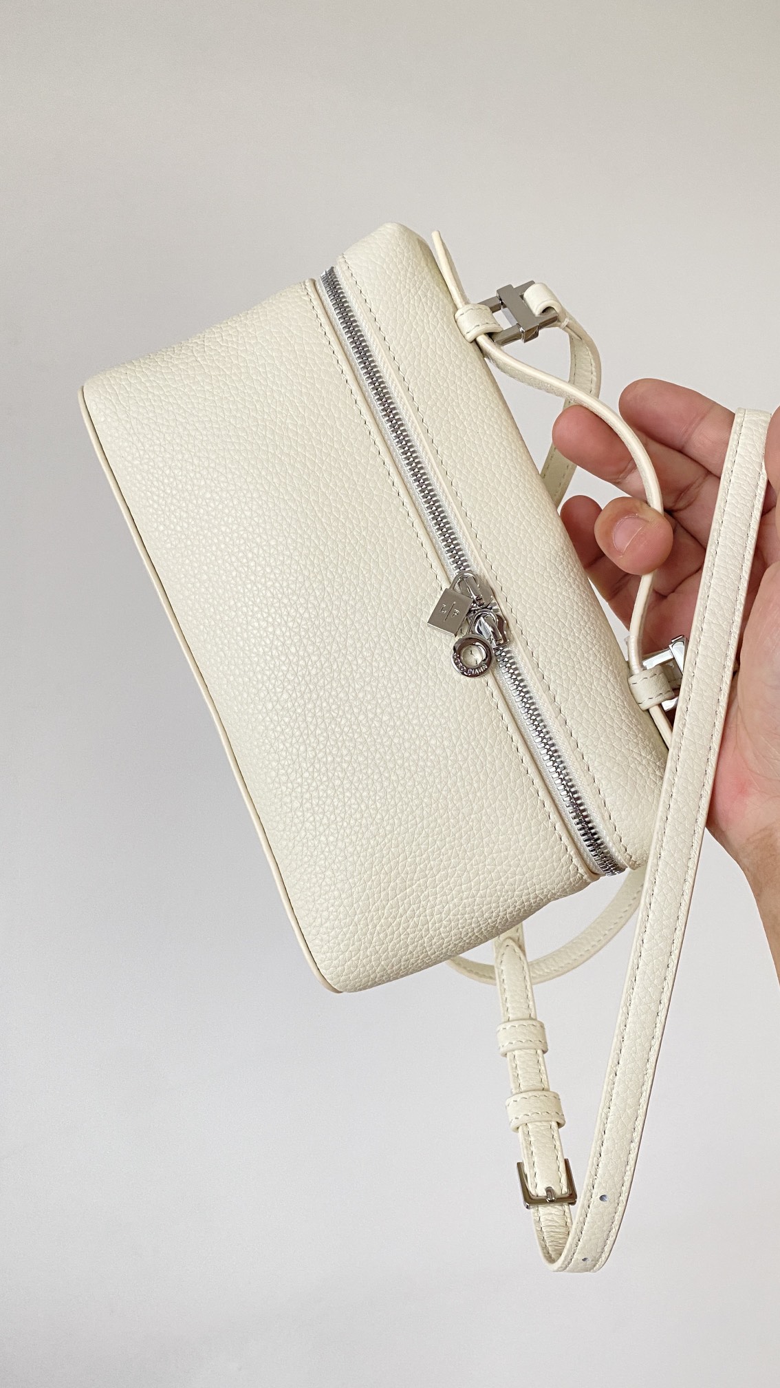 L**o p*ana bag-19cm