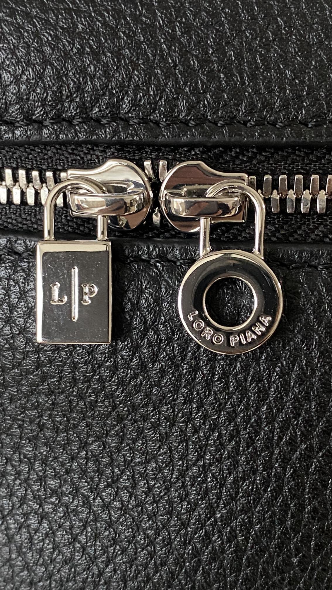L**o p*ana bag-19cm