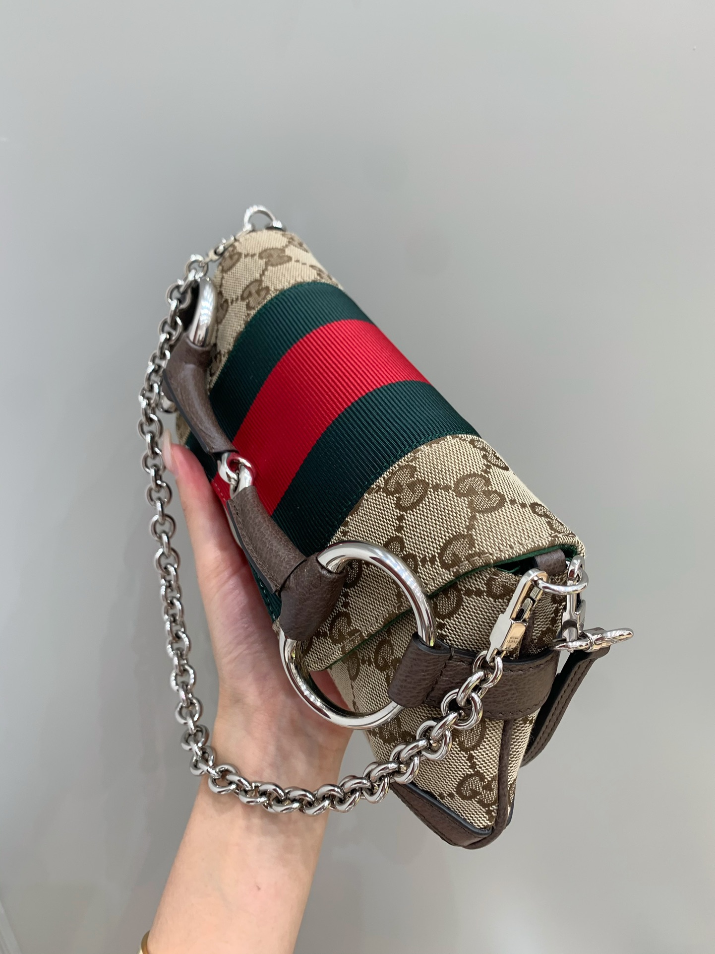 G*u*i horsebit chain 2023-27x11x5cm