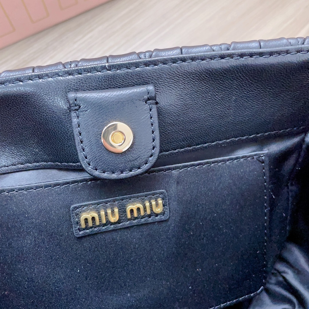 M*um*u tote-20 x16 x11cm