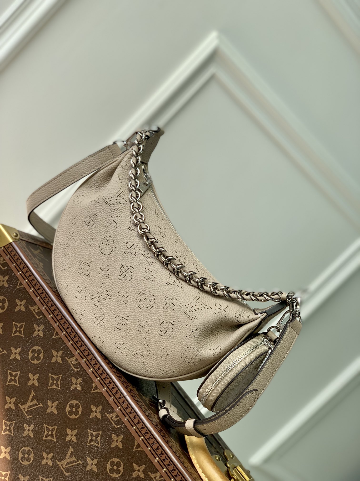 l0*is V*t0n baia bag-26*17*7.5cm