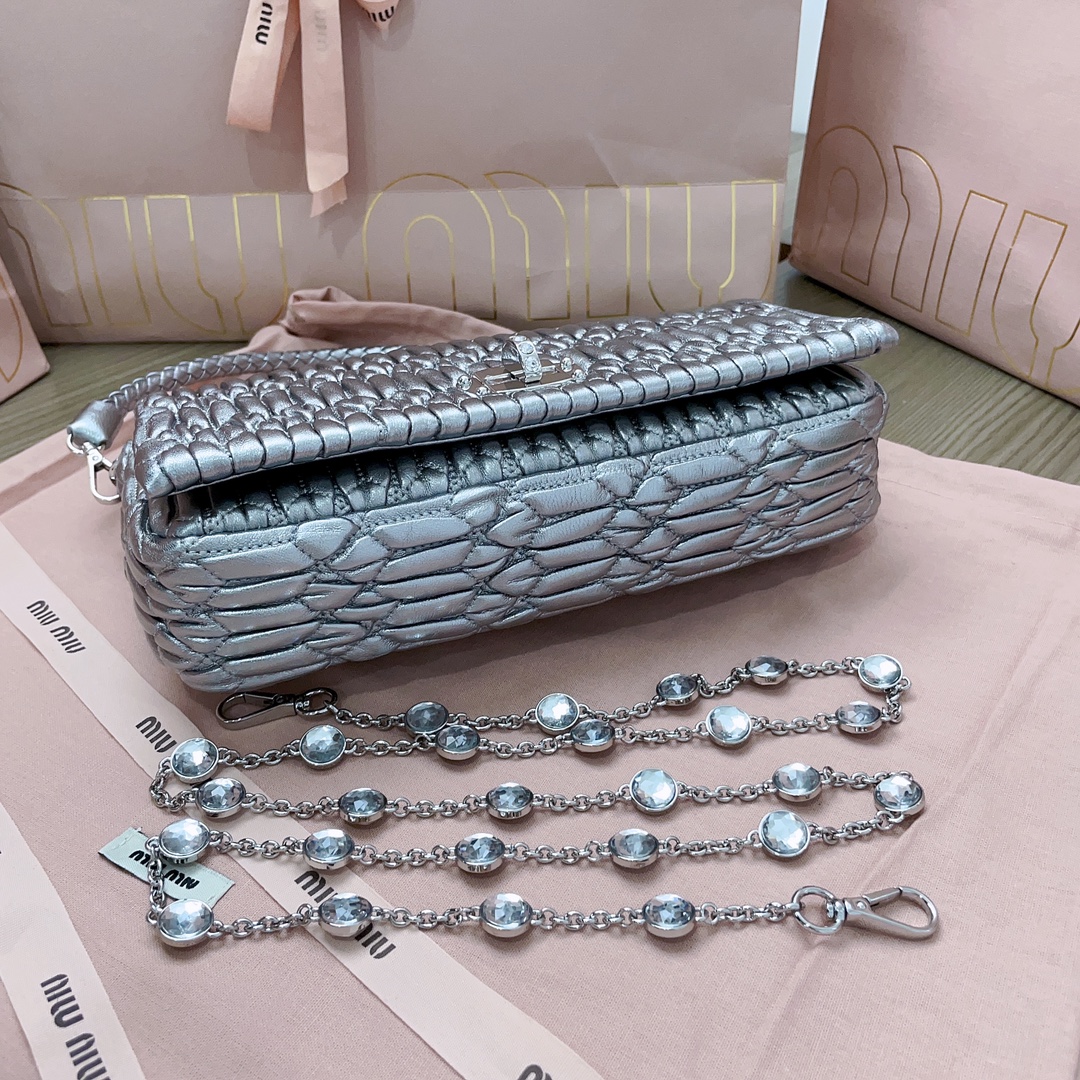 M*um*u chain bag-22.5*4.5*12cm