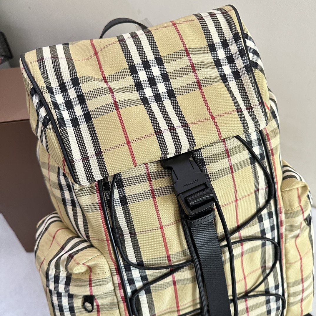 B**rry backpack-30 x 17 x 50cm