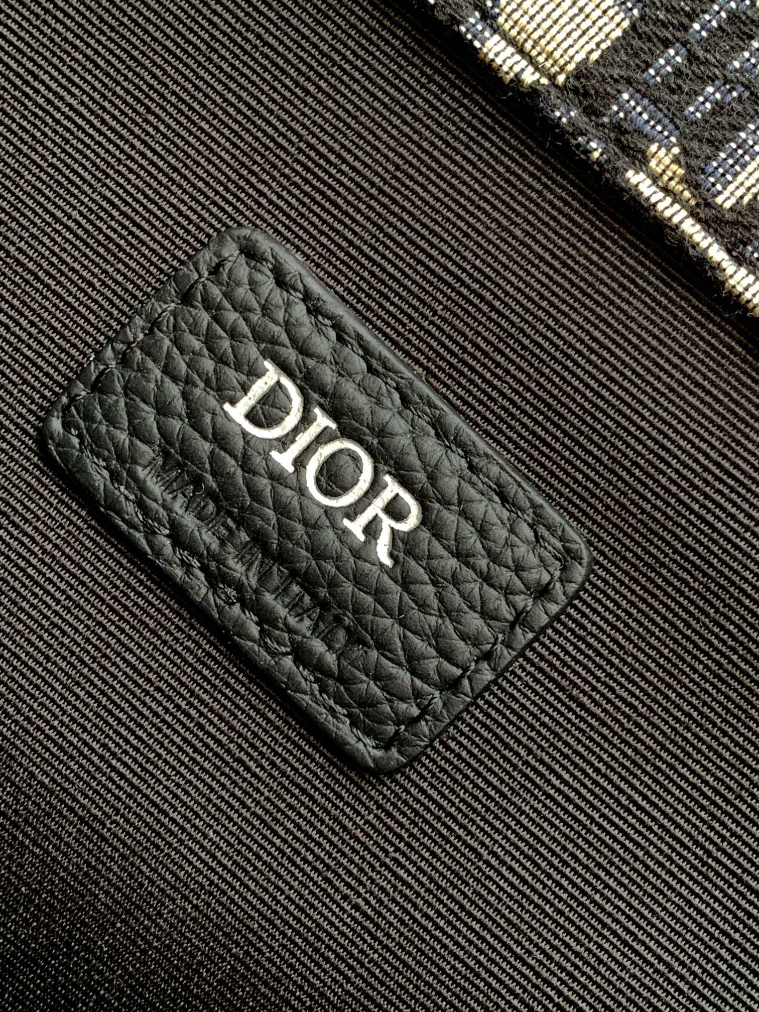 D*or gallop messenger bag-28 x 22 x 7 cm