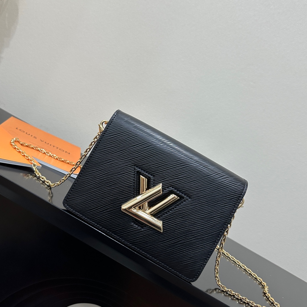 l0*is V*t0n twist bag-m68750-19x13.5x4cm