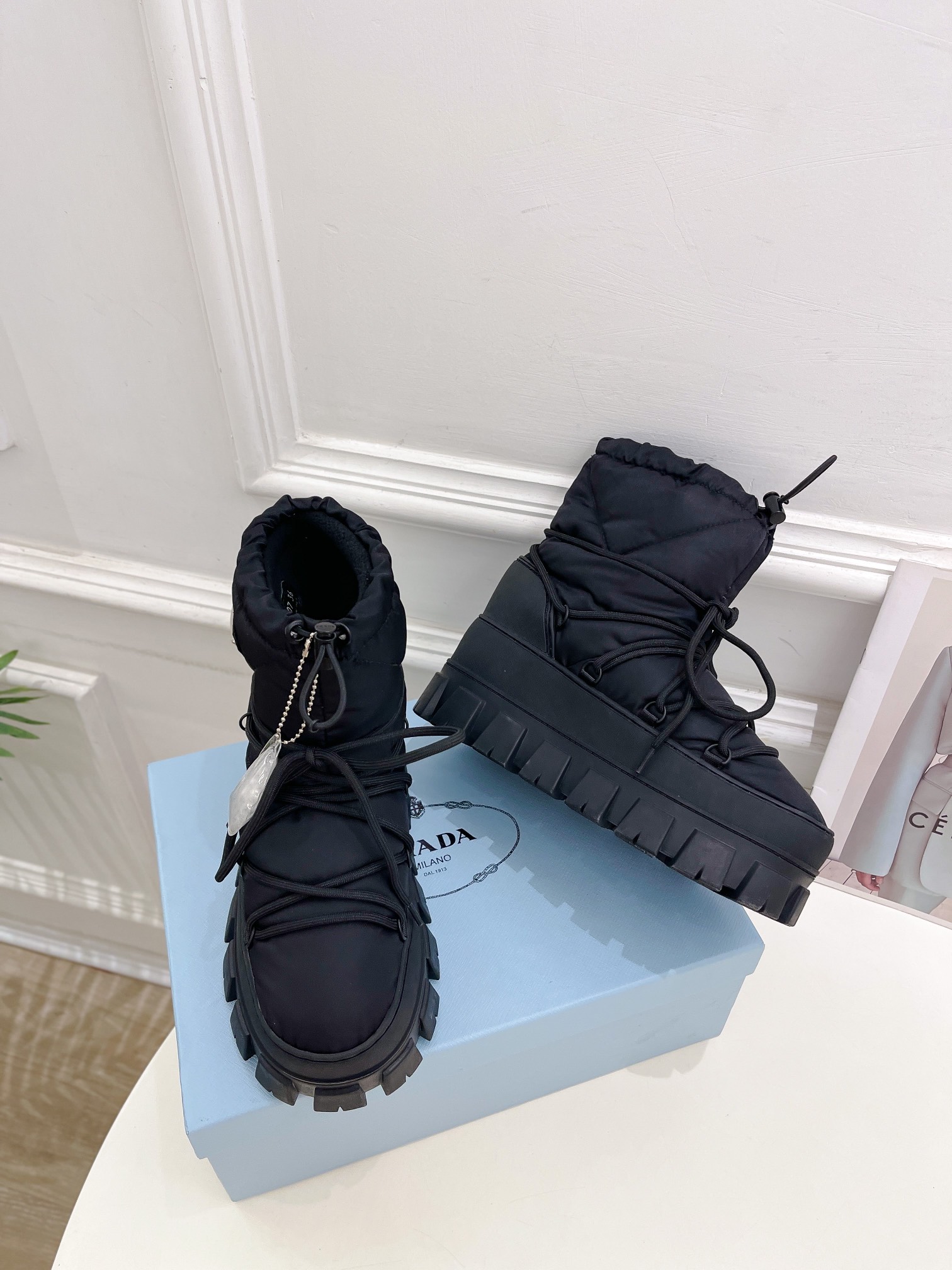 Pra*a boots 2023ss