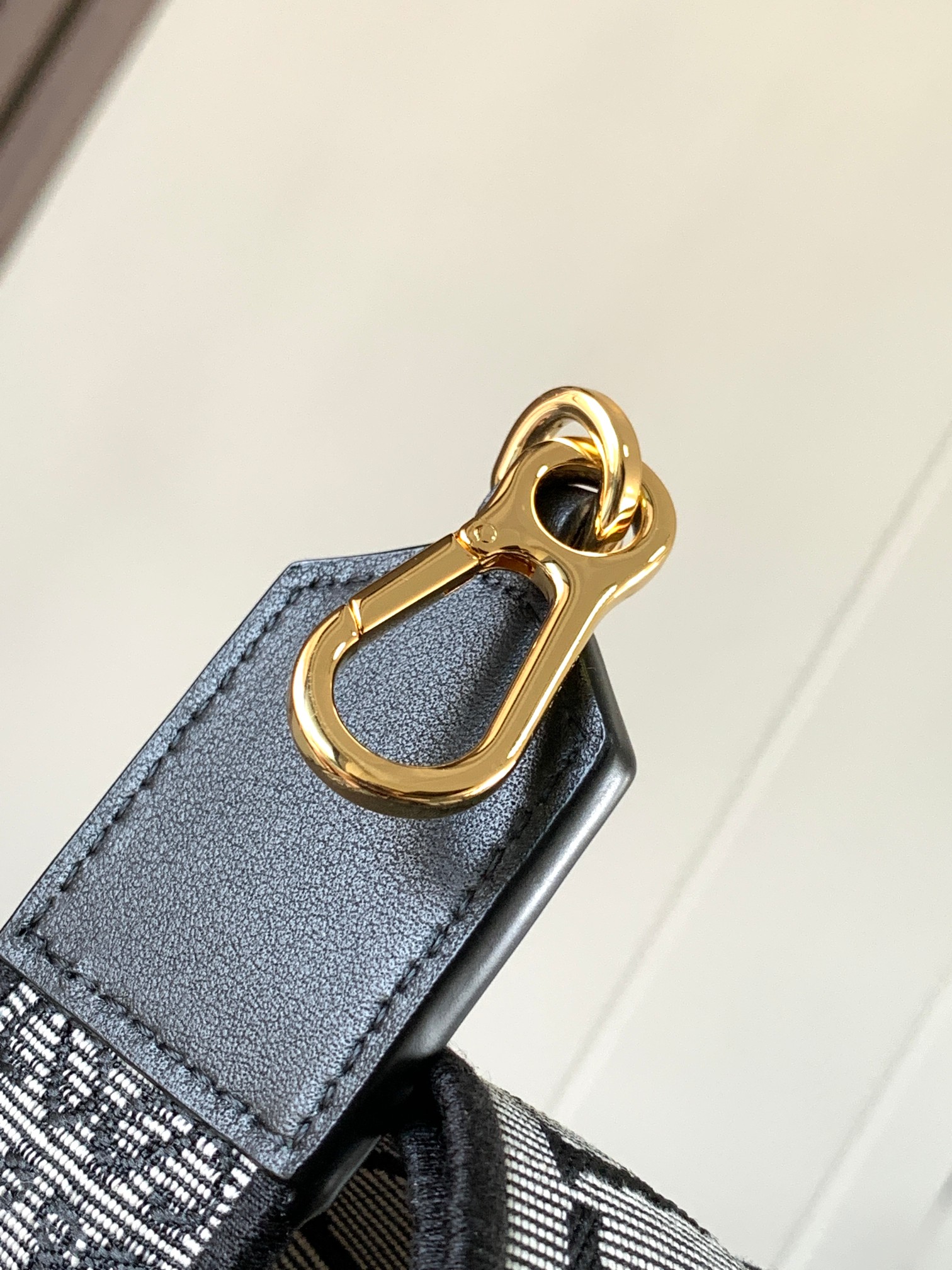 L0ew* anagram straps-134cm