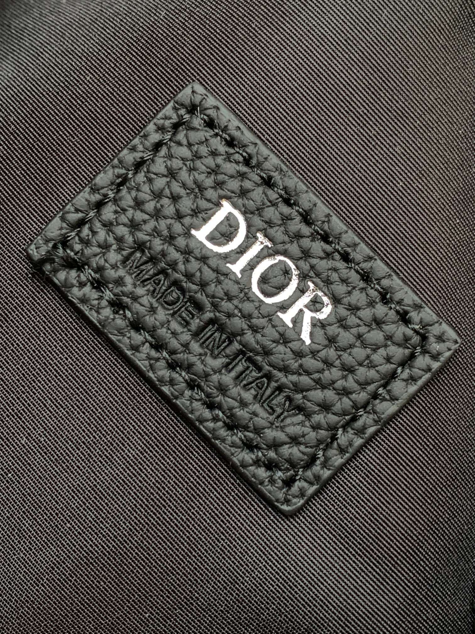 D*or oblique barrel crossbody bag-21.3x12.5x12.5cm