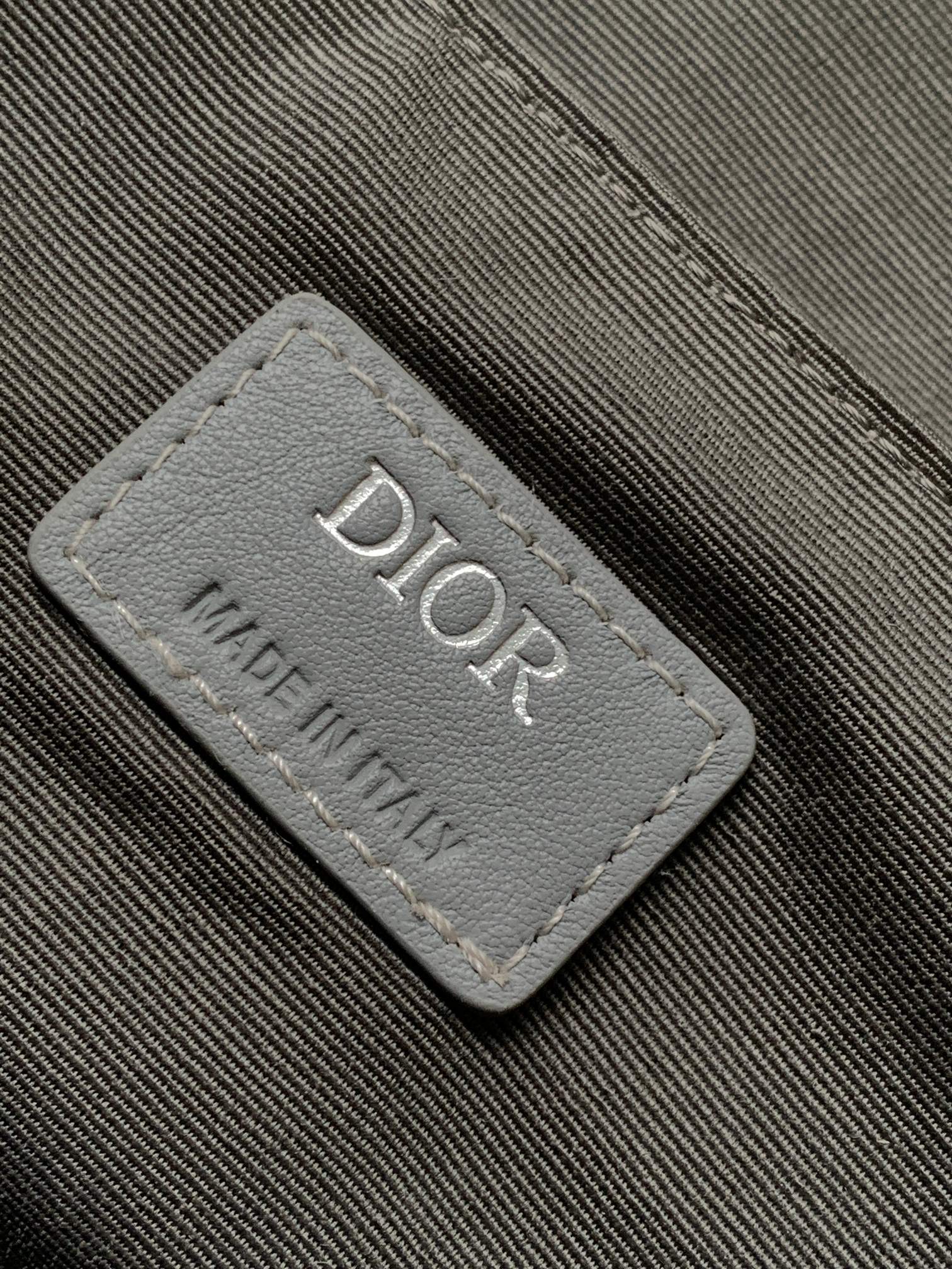 D*or hit the road handbags-27 x 17 x 9cm