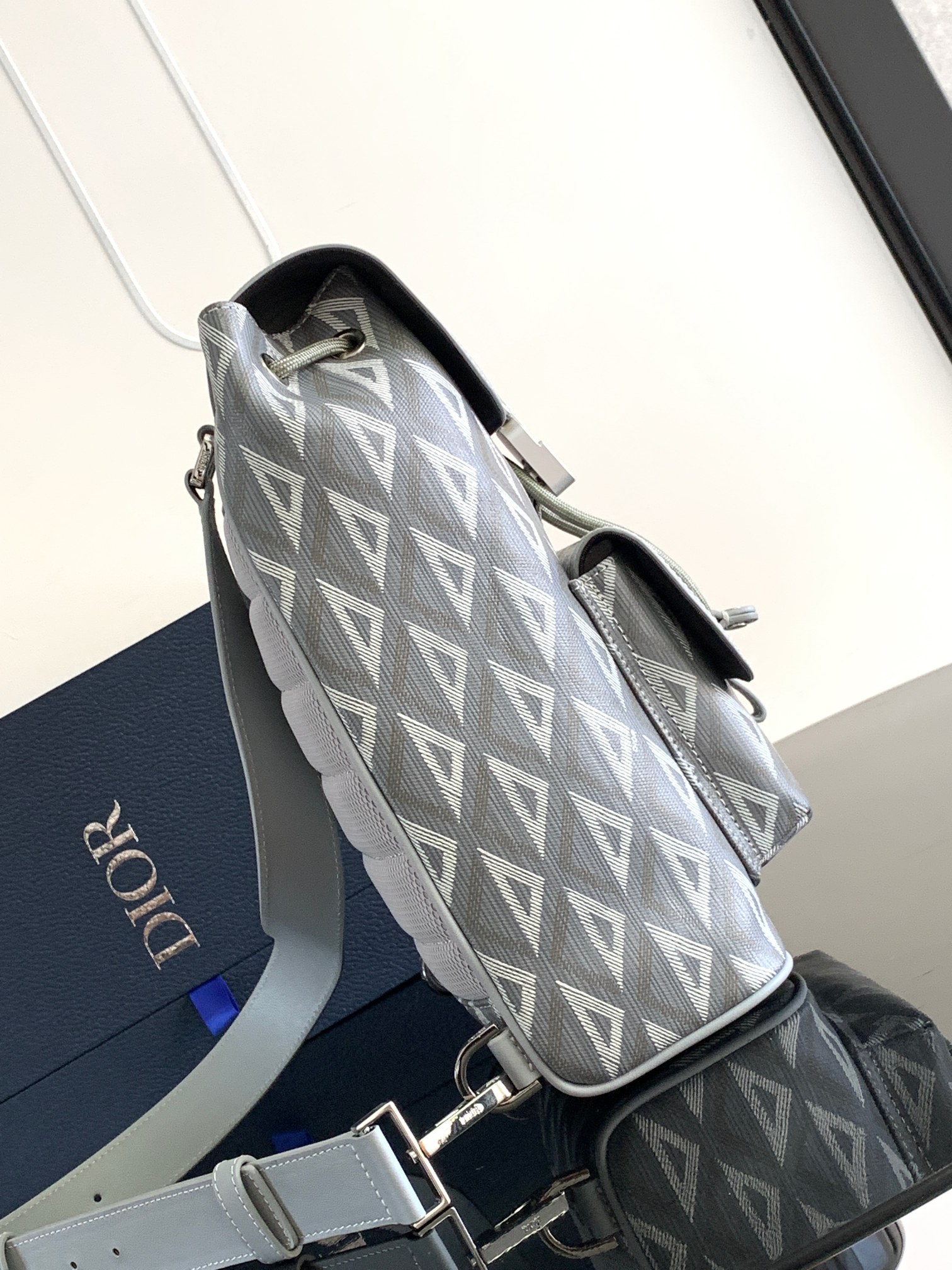D*or hit the road backpack-23 x 32 x 12cm
