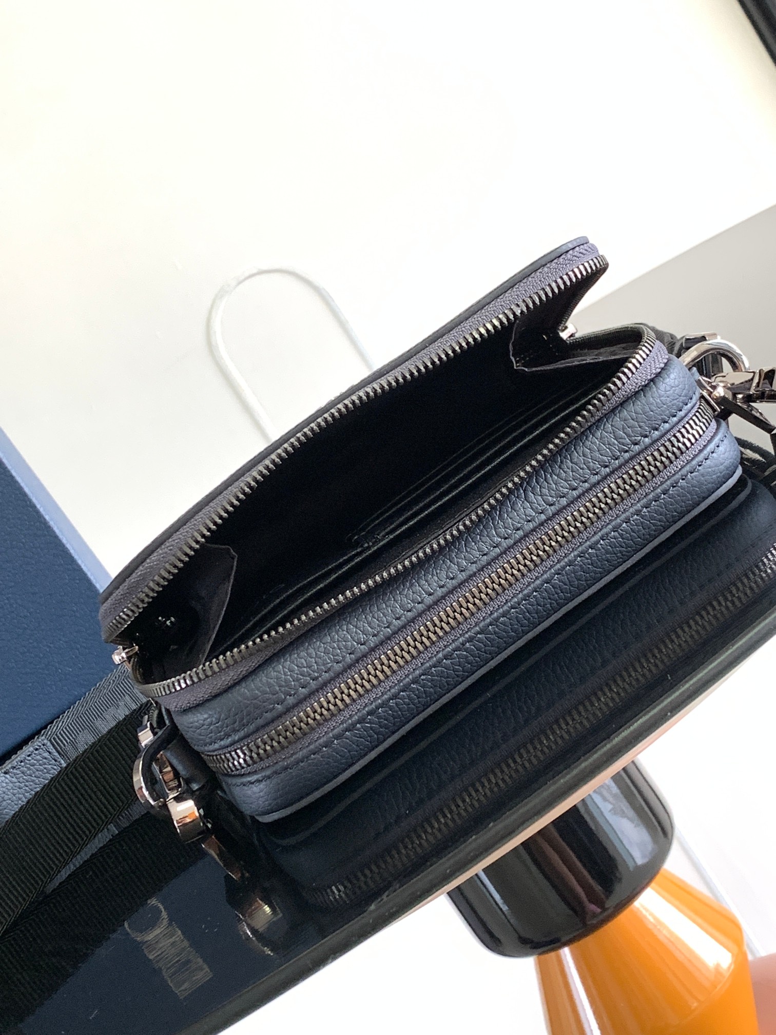D*or essentials bag-17*12.5cm