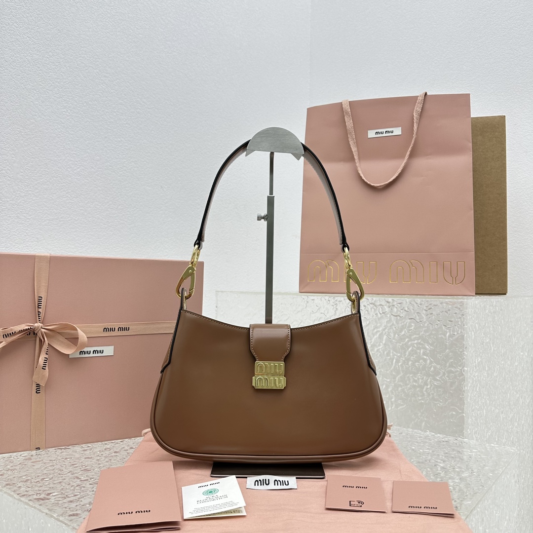 M*um*u city calf hobo bag-28*15*4cm