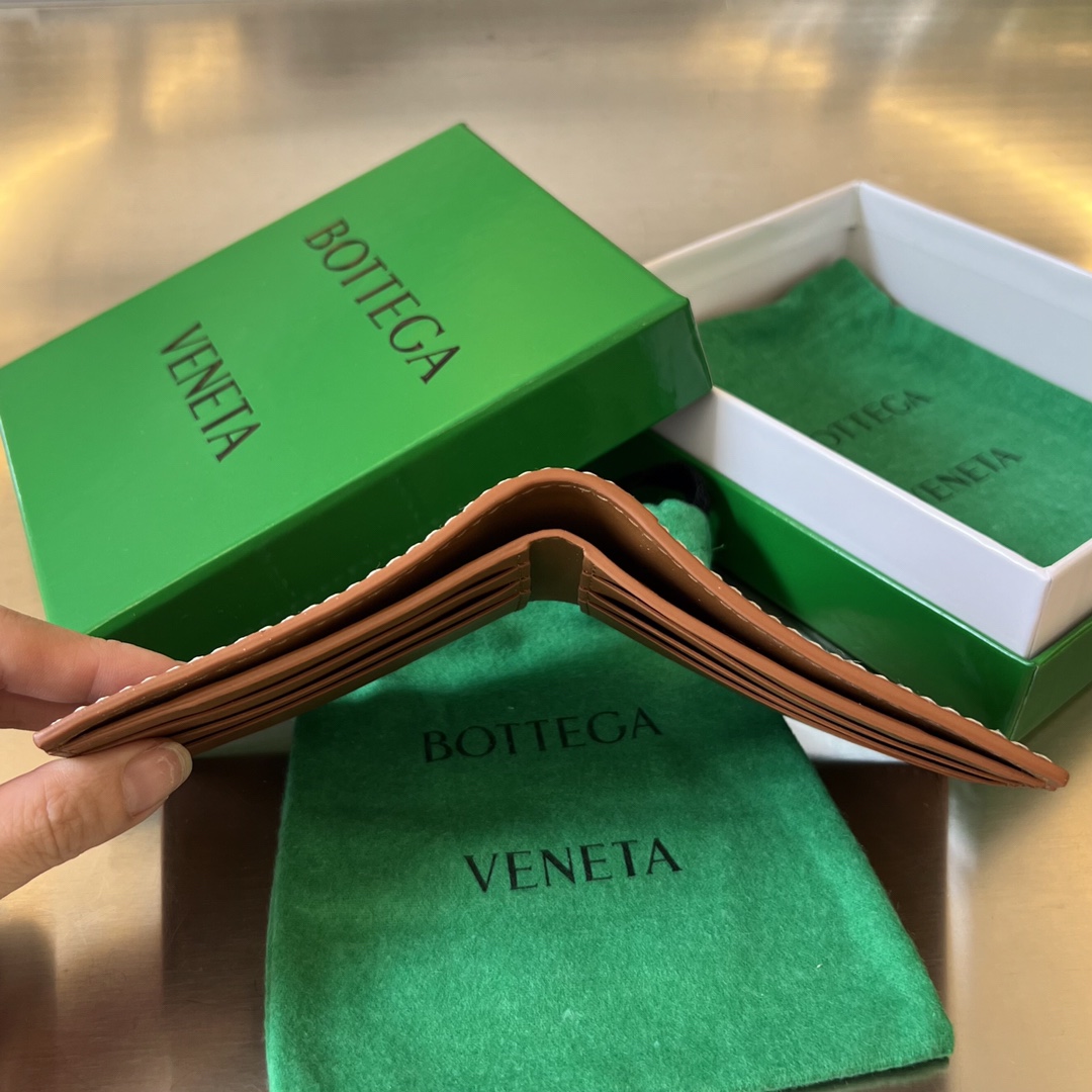 b0tte*a Ven*ta wallet-10x8.5cm