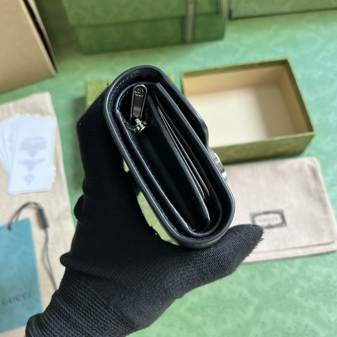 G*u*i wallet-9.5*3cm