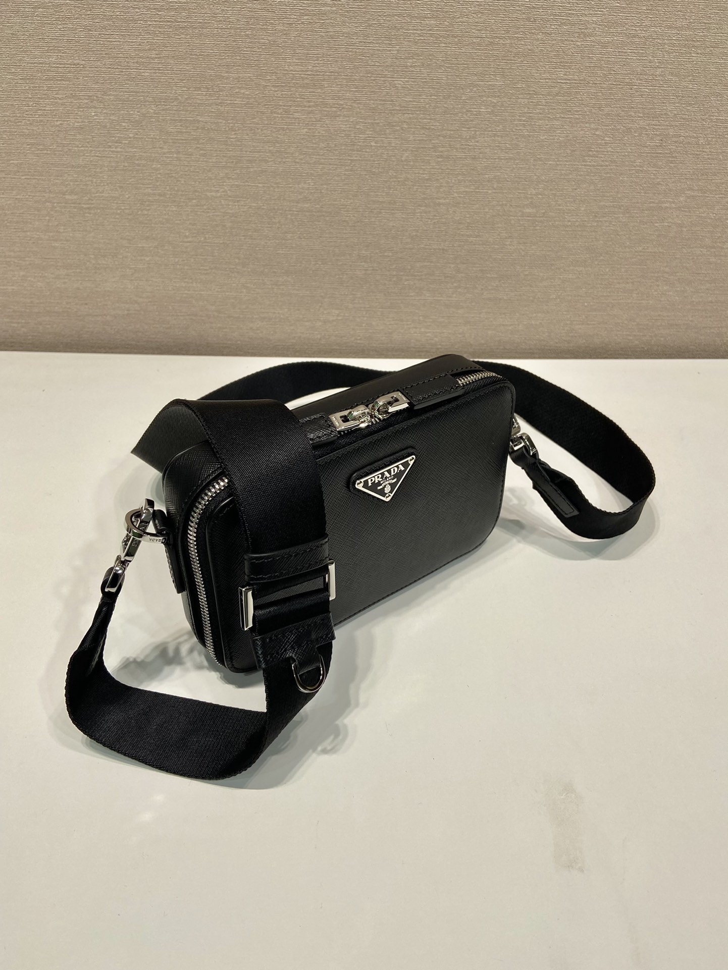 Pra*a brique 2vh173 bag19*11.5*3.5cm