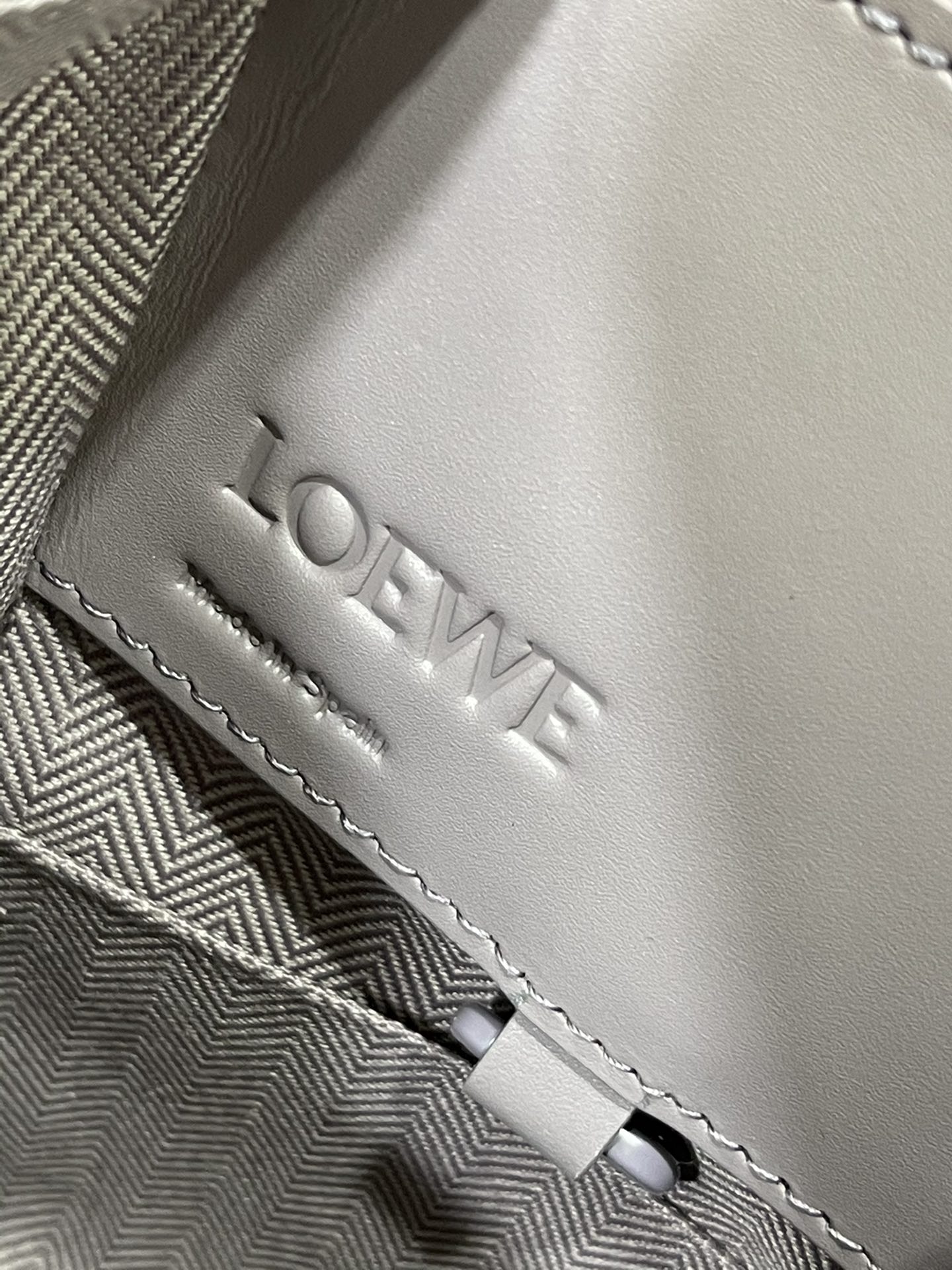 L0ew* hammock bag-20.8*19.5*14.5cm
