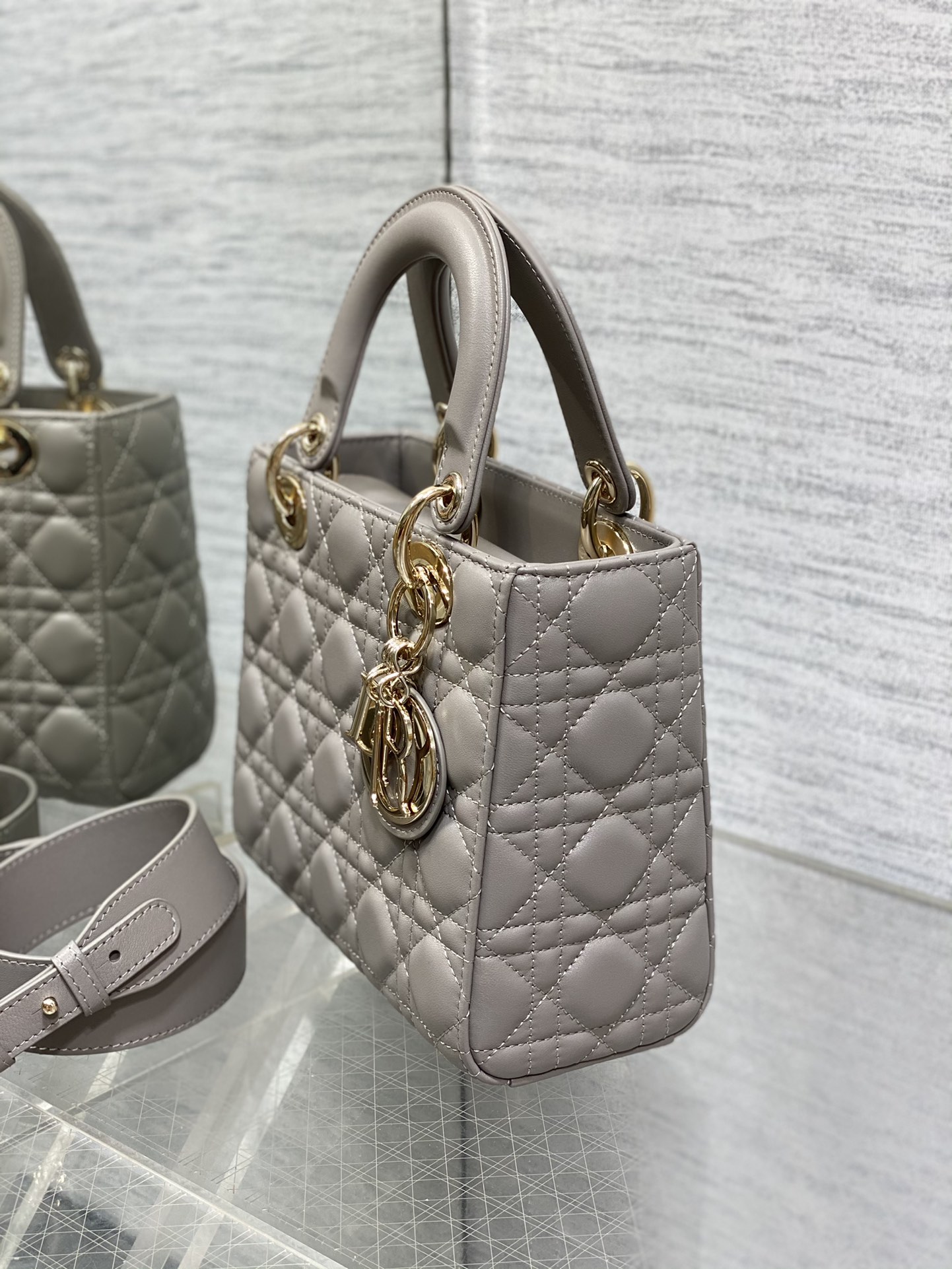 lady D*or bag-gold hardware-20*16.5*8cm