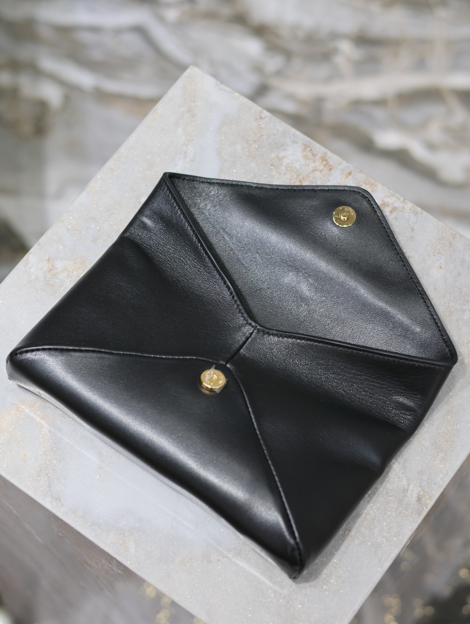 Y*L le pouch-21.4×14×4cm