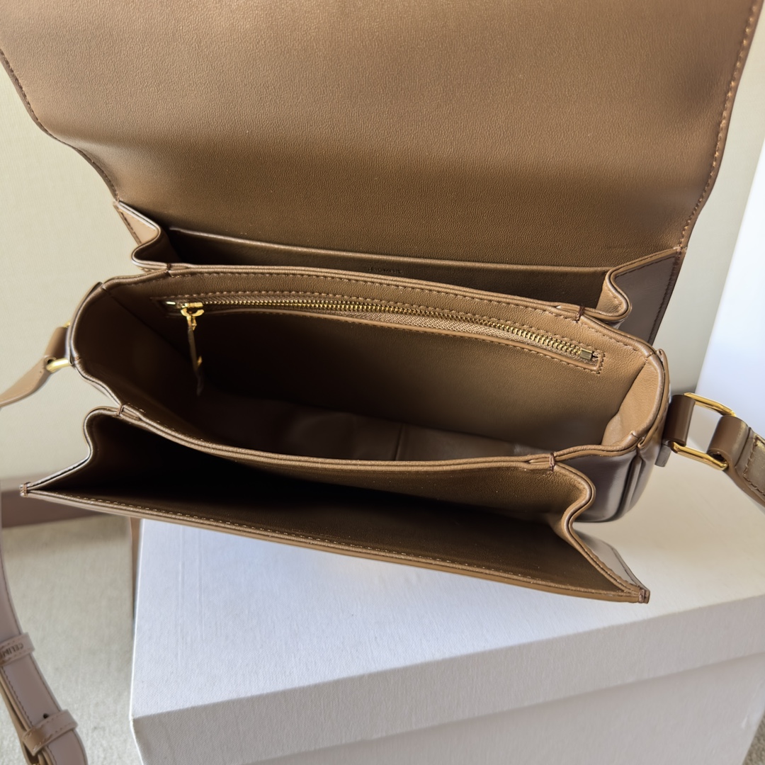 Celin Triomphe Shoulder Bag-22.5x16.5x7.5CM