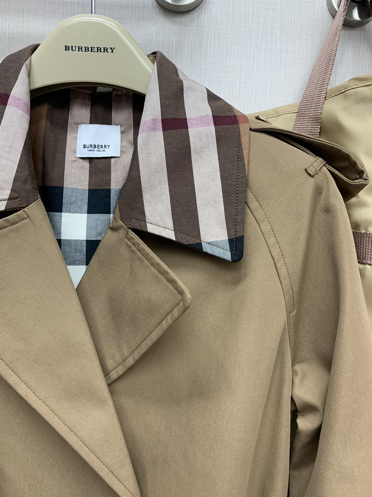B**rry 204ss trench