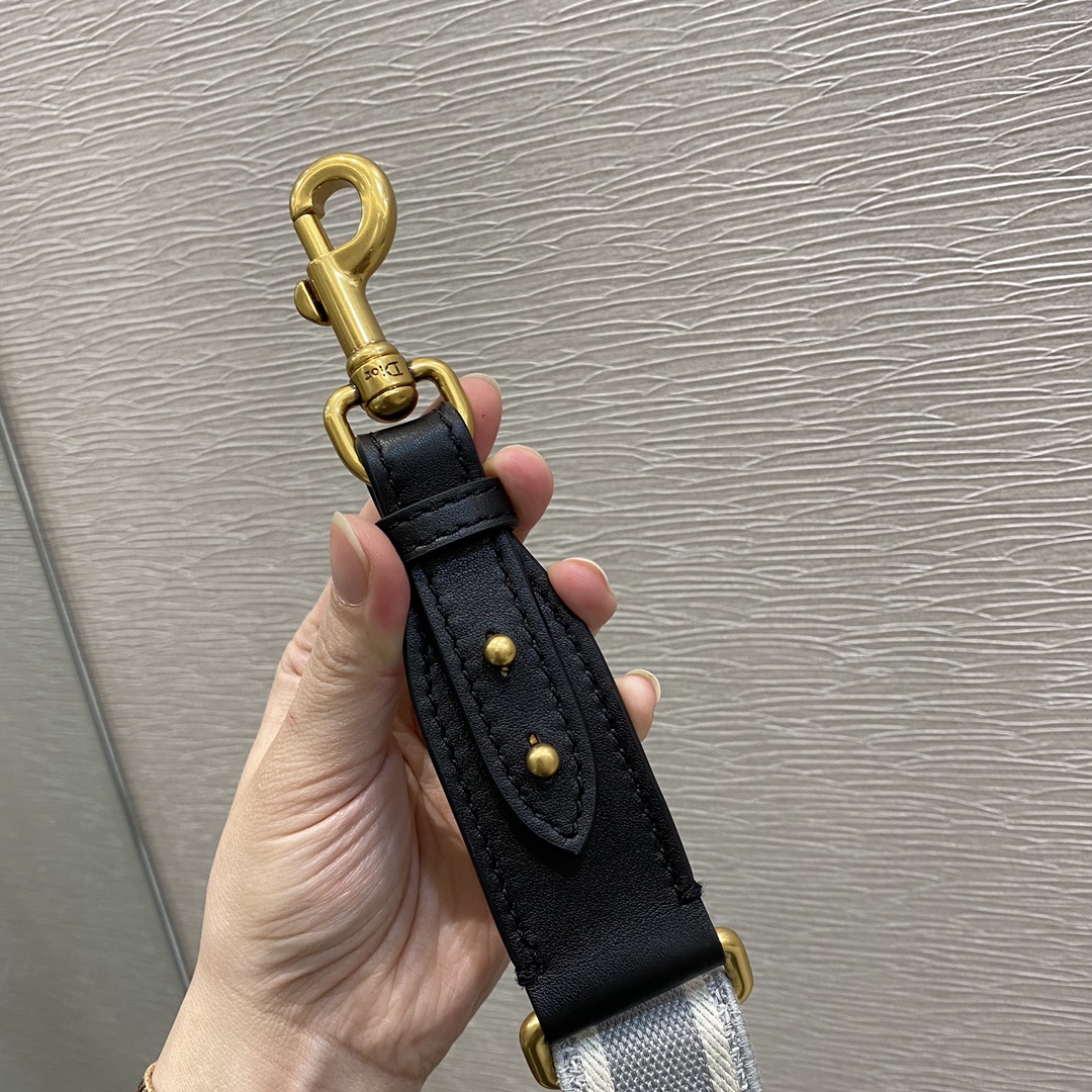D*or straps