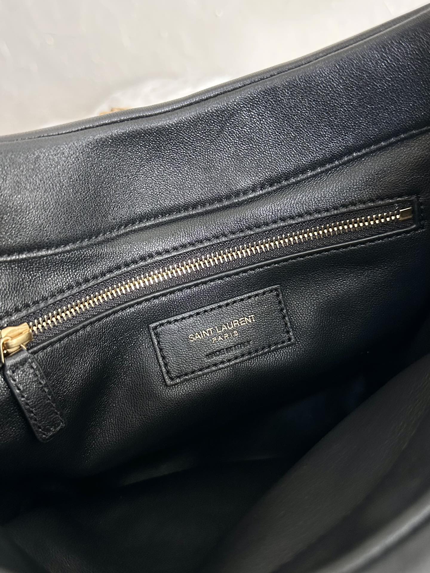 Y*L hobo bag-23×22×8.5cm