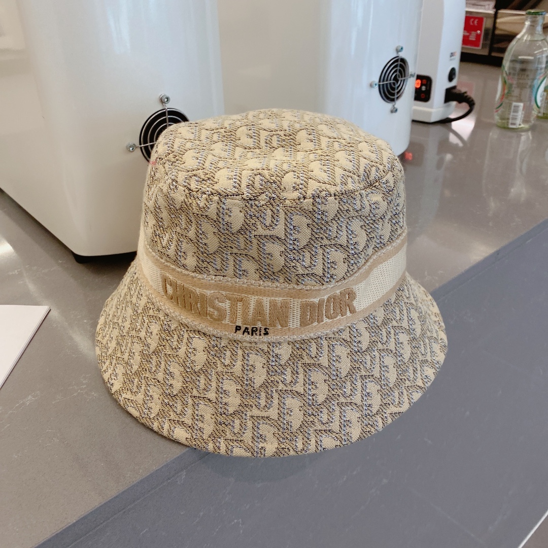 D*or hats