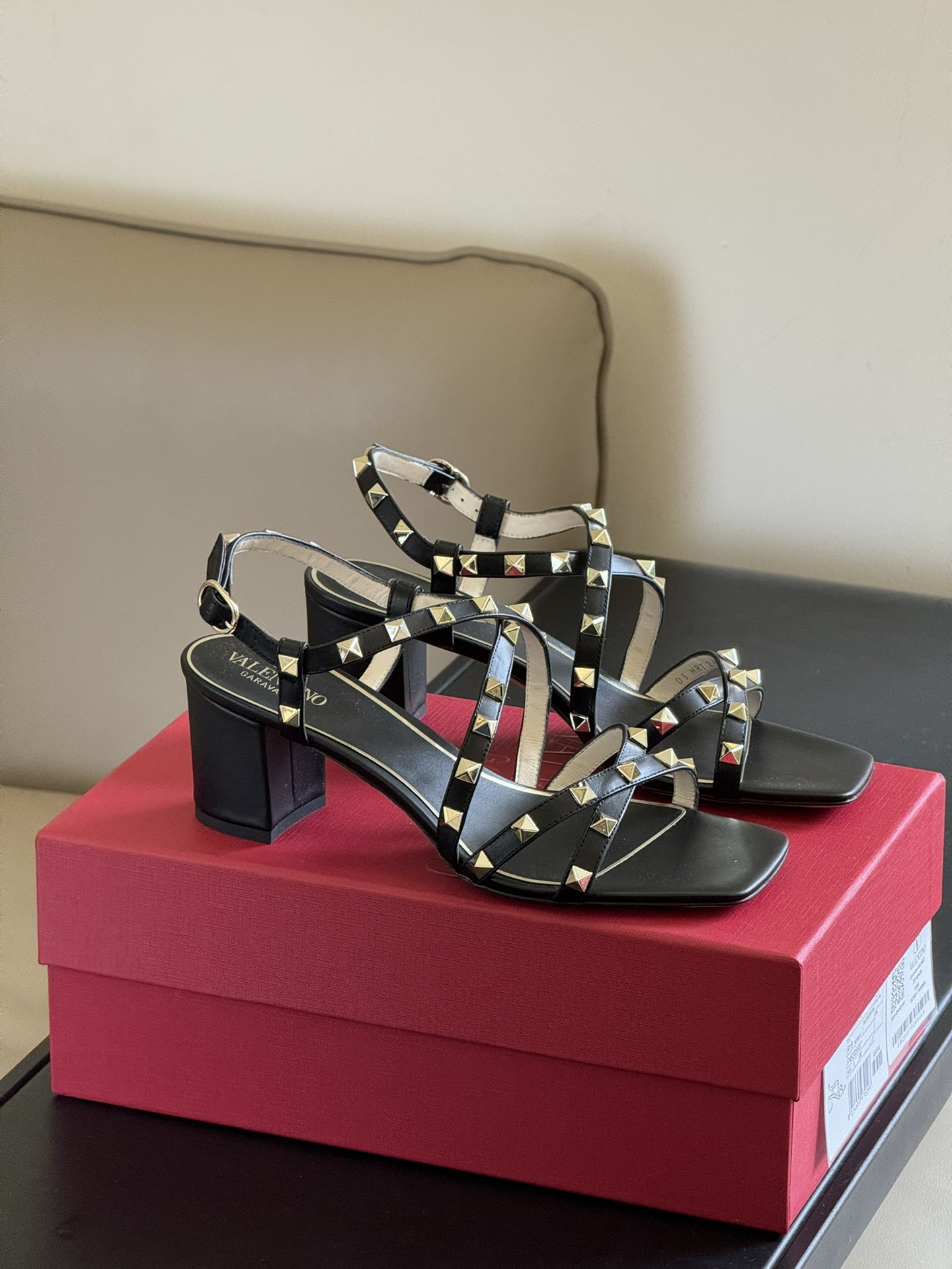 Valentina 2024ss Sandals