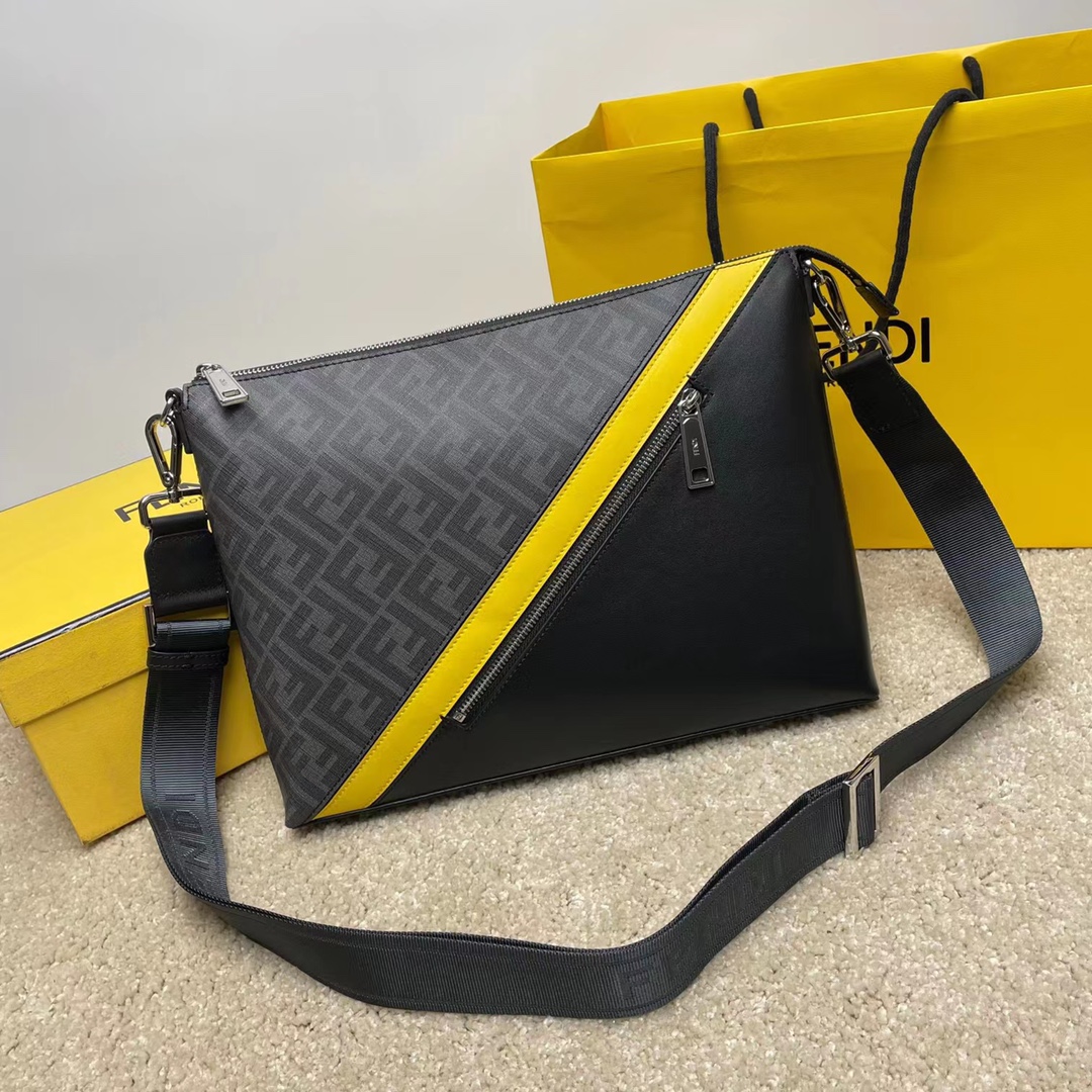F**di crossbody bag-34 x26 x6cm