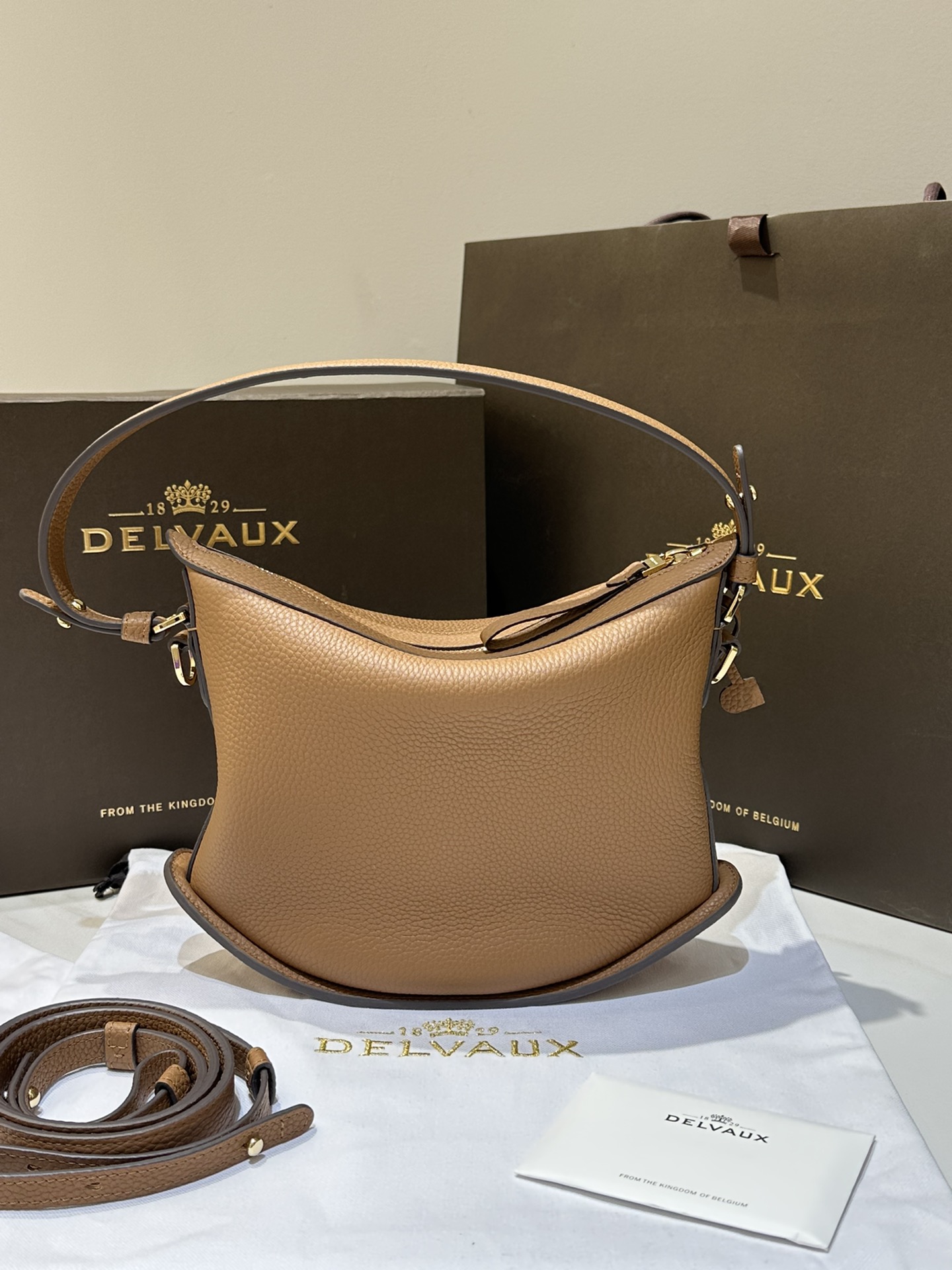De1uavx pin swing tote-29*9*20cm