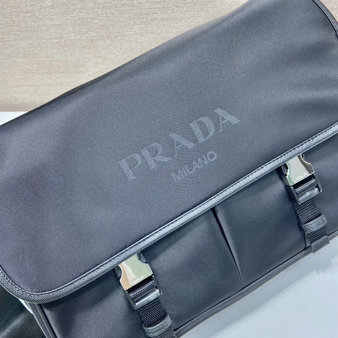 Pra*a saffiano va0768 message bag-32*24*12cm