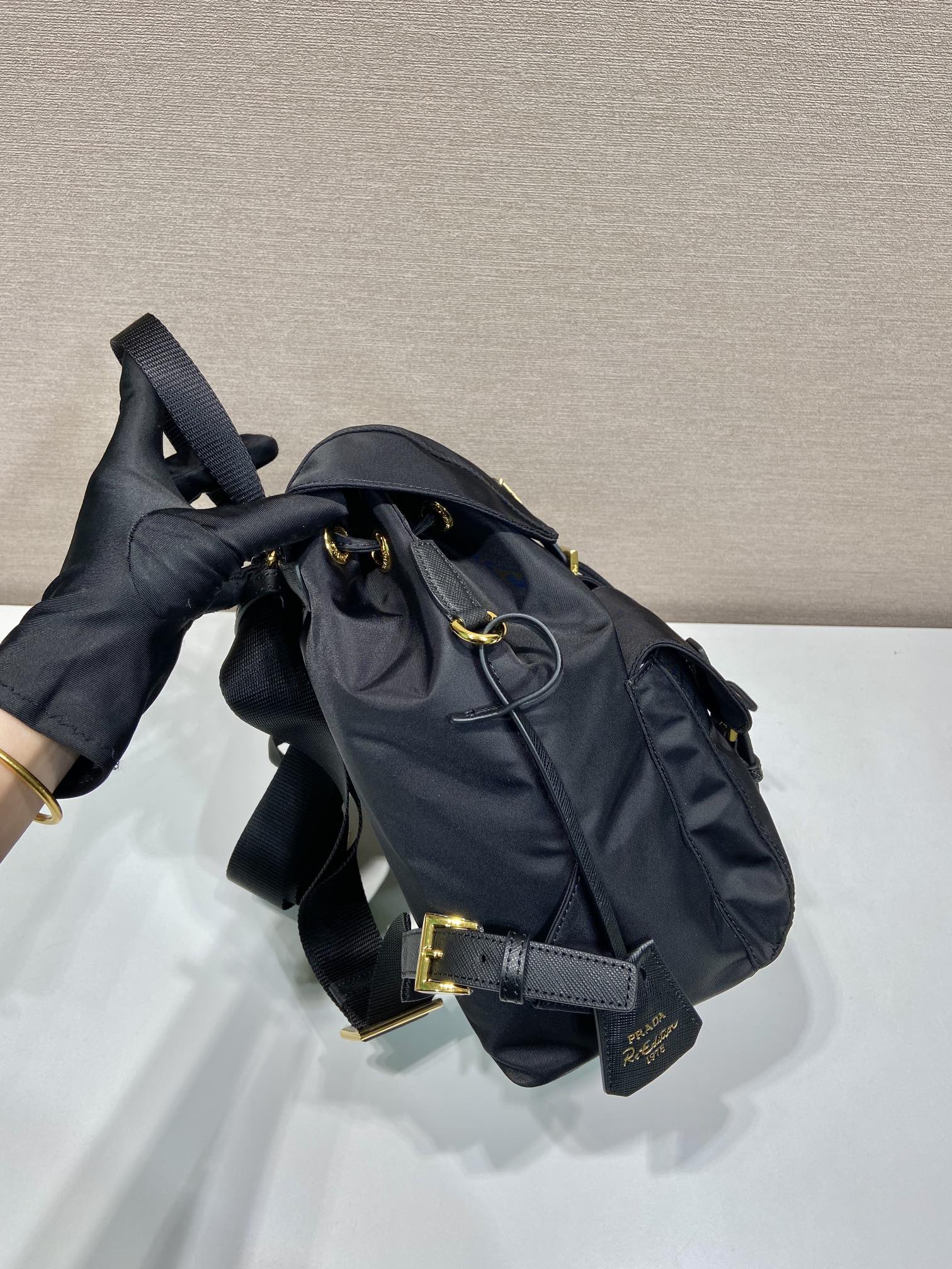 Pra*a re-nylon 1bz677 backpack-12*23.5*28cm