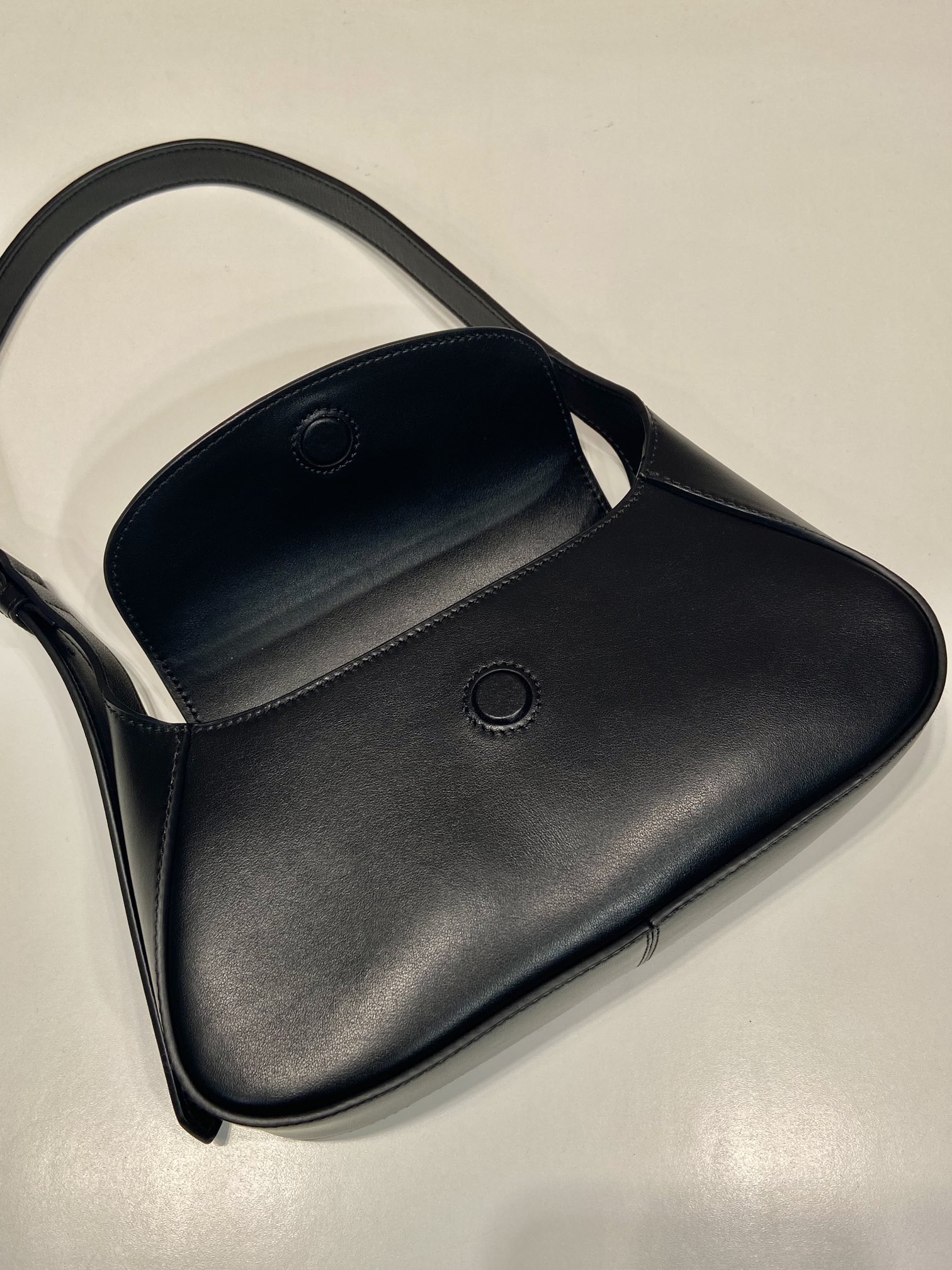 Pra*a crossbody bag 1bd358-24*15*5cm