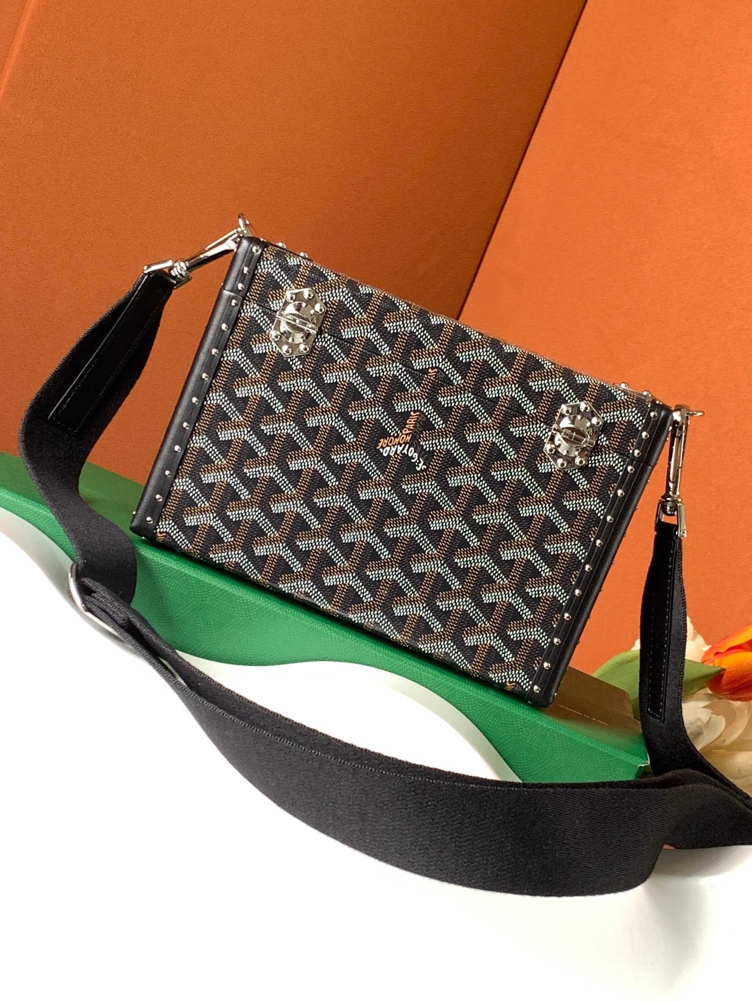 Go*ard cassette bag-21*15*6.5cm