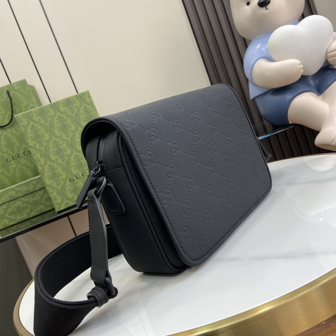G*u*ishoulder bag-19*26*7cm