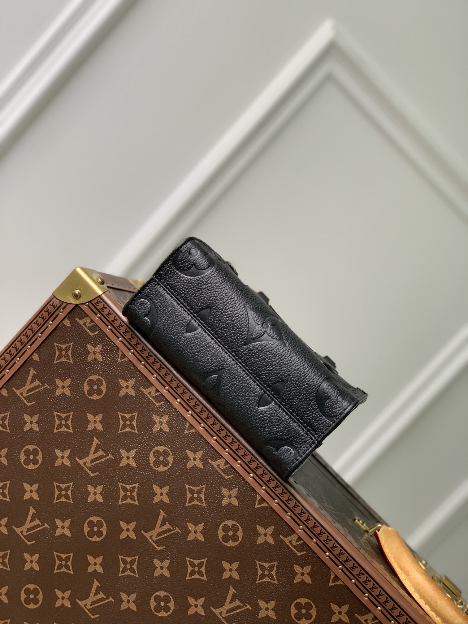 l0*is V*t0n onthego bb handbag-18*15*8.5cm