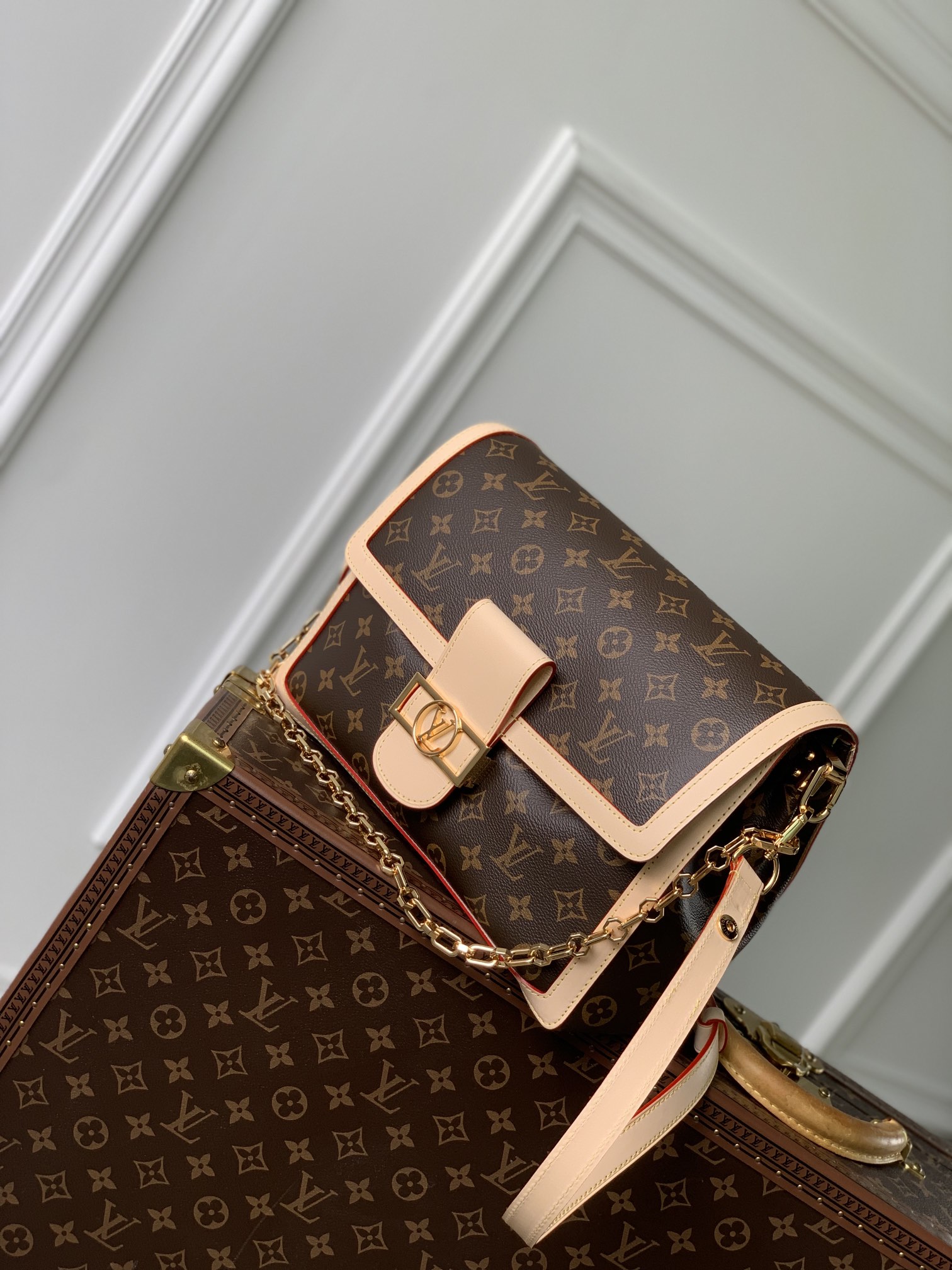 l0*is V*t0n dauphine soft bag-28*20*11cm