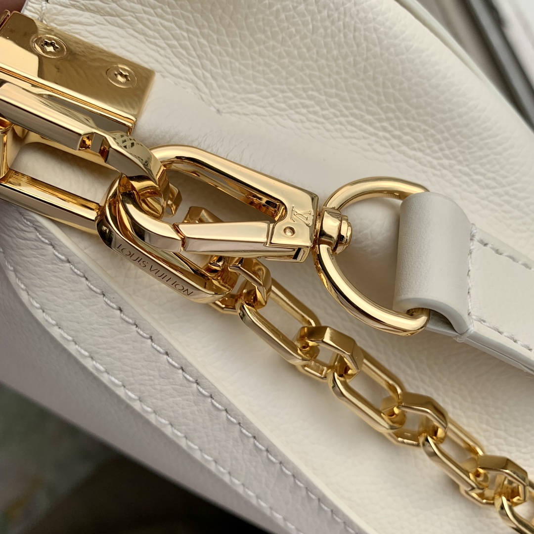 l0*is V*t0n dauphine soft -24*17*9cm