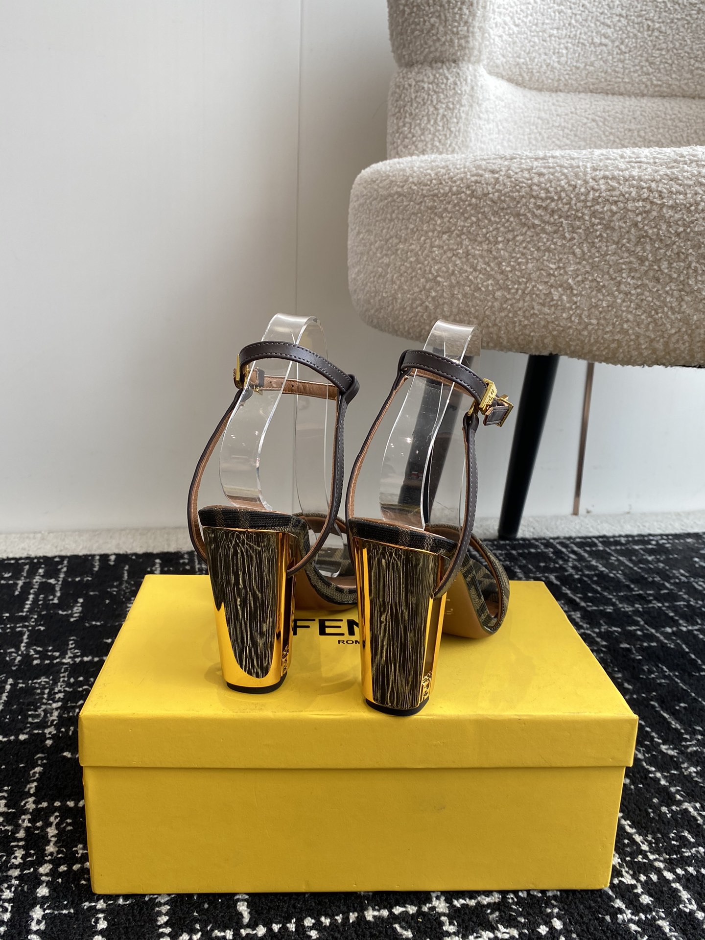 F**di 2024ss heels
