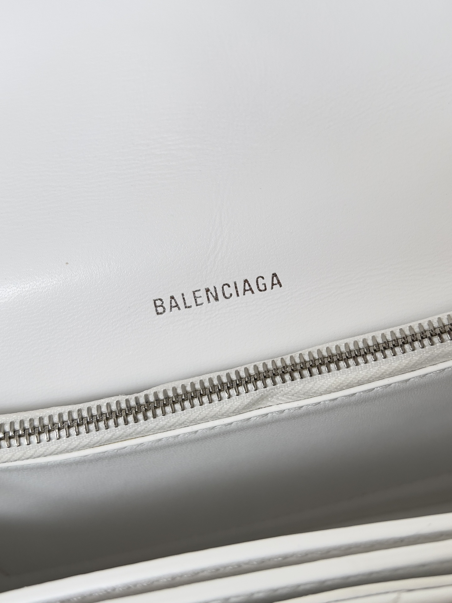 Ba*len*cia*ga crush chain bag-25.5*10*15.5cm