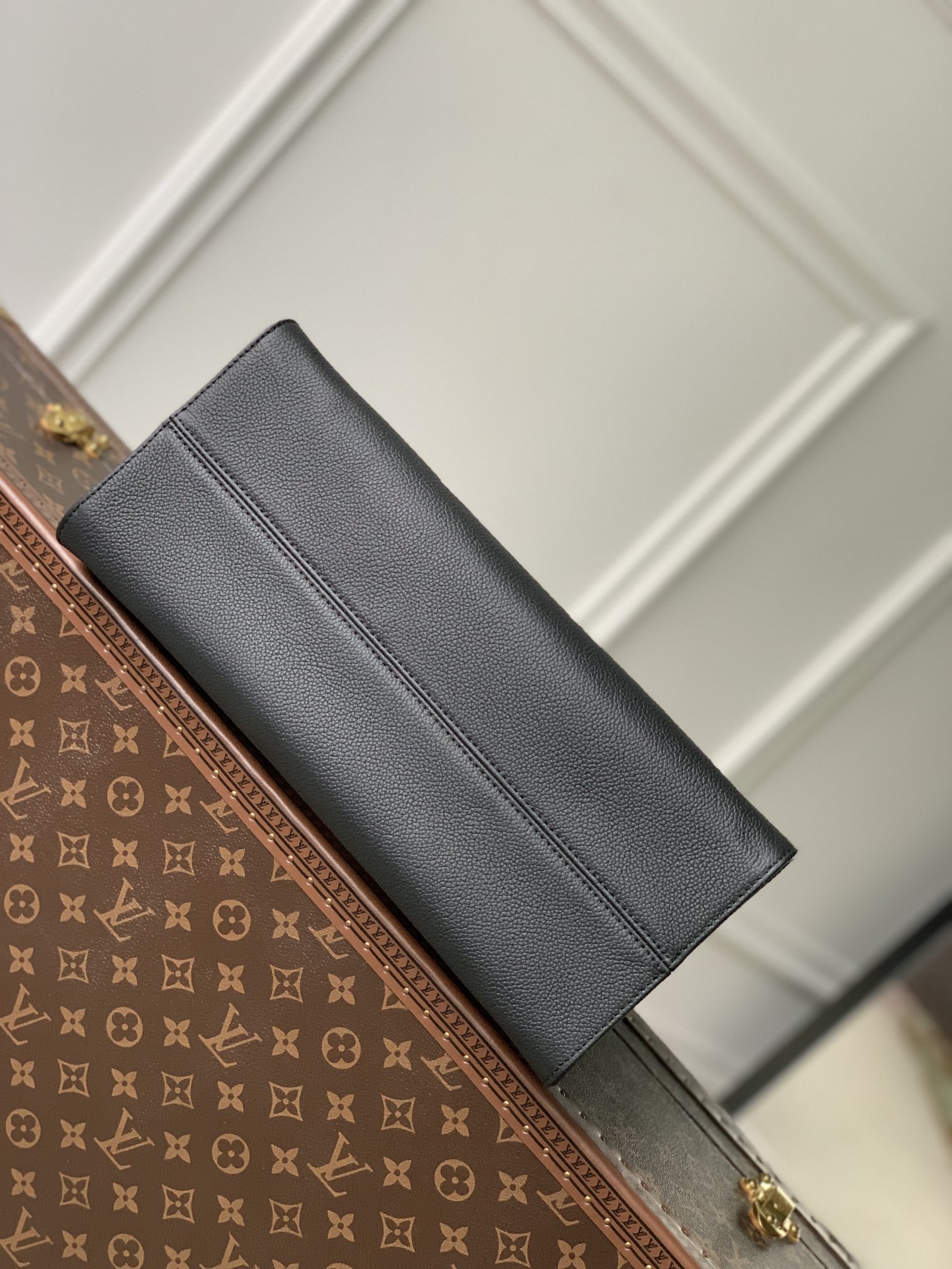 l0*is V*t0n small onthego handbag-35*28*15cm