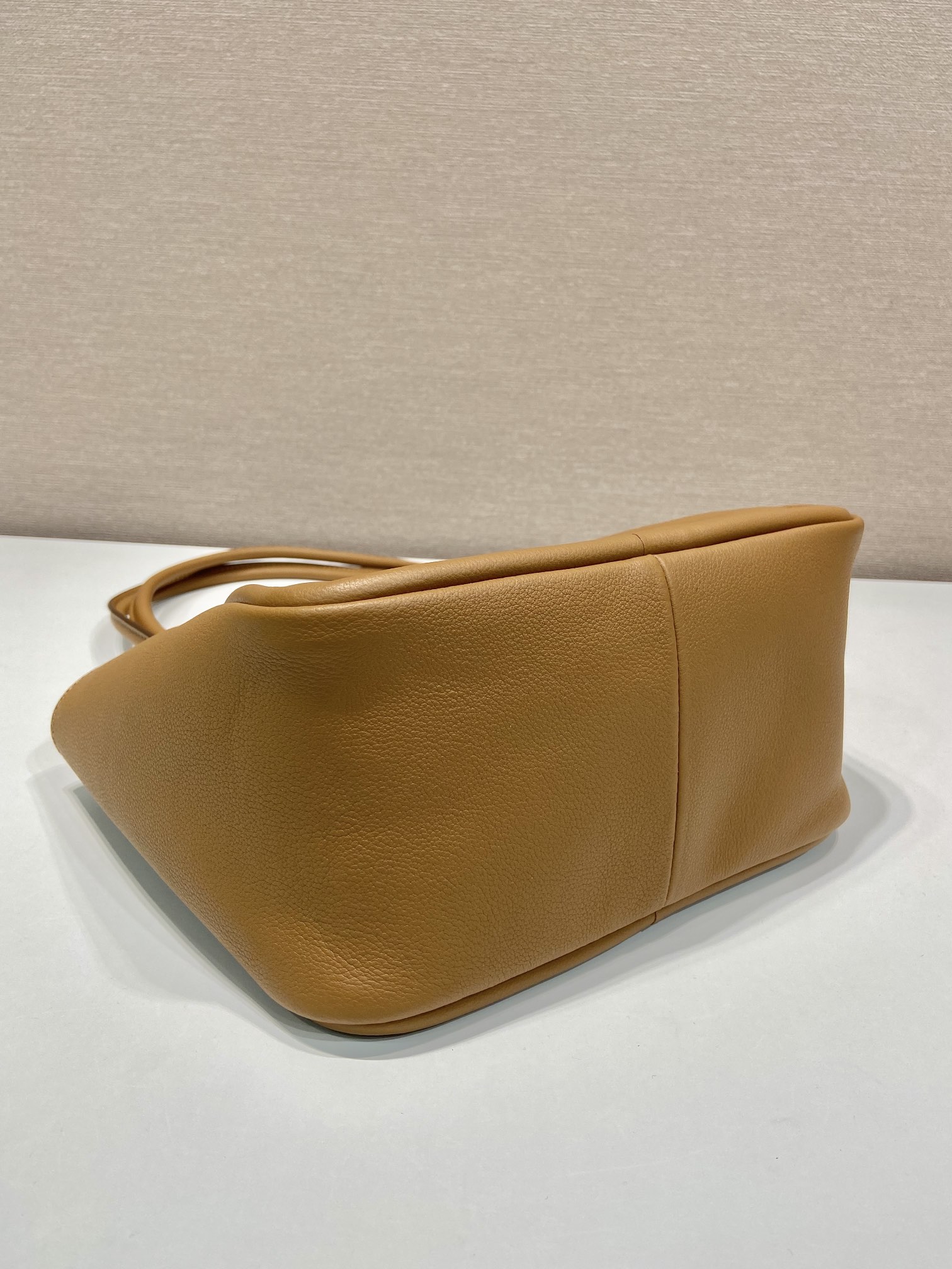 Pra*a women medium leather handbag -1bg539-25*18.5*12.5cm