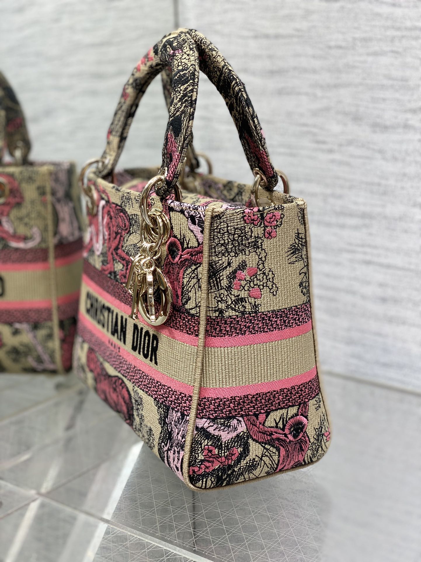 lady D*or handle bag-24cm