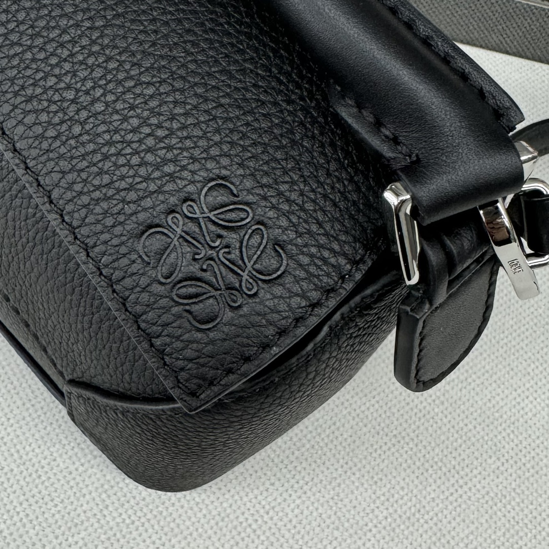 L0ew* puzzle edge bag-18*12.5*8cM