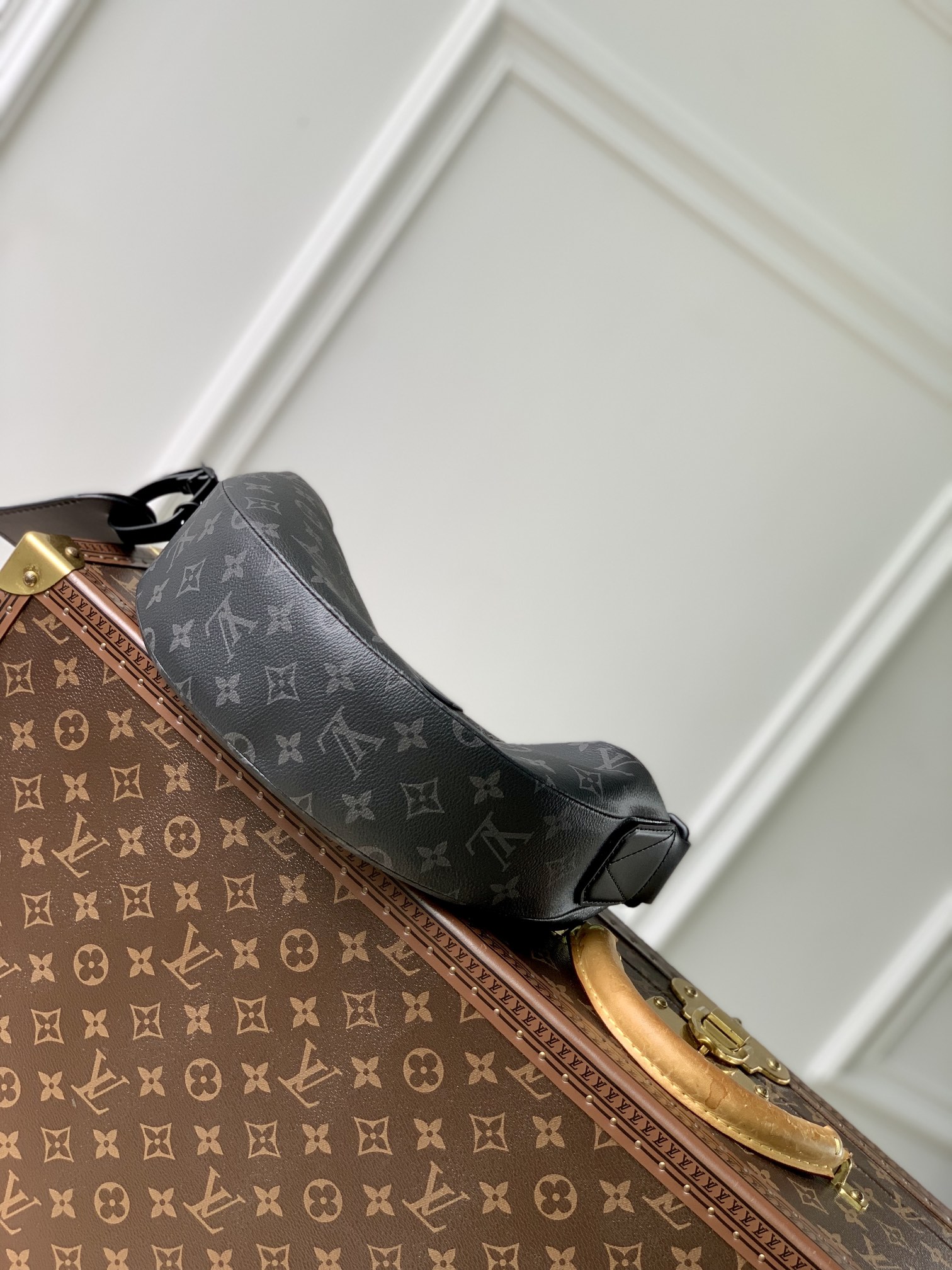 l0*is V*t0n hamac bag-28.5 x 15 x 8cm