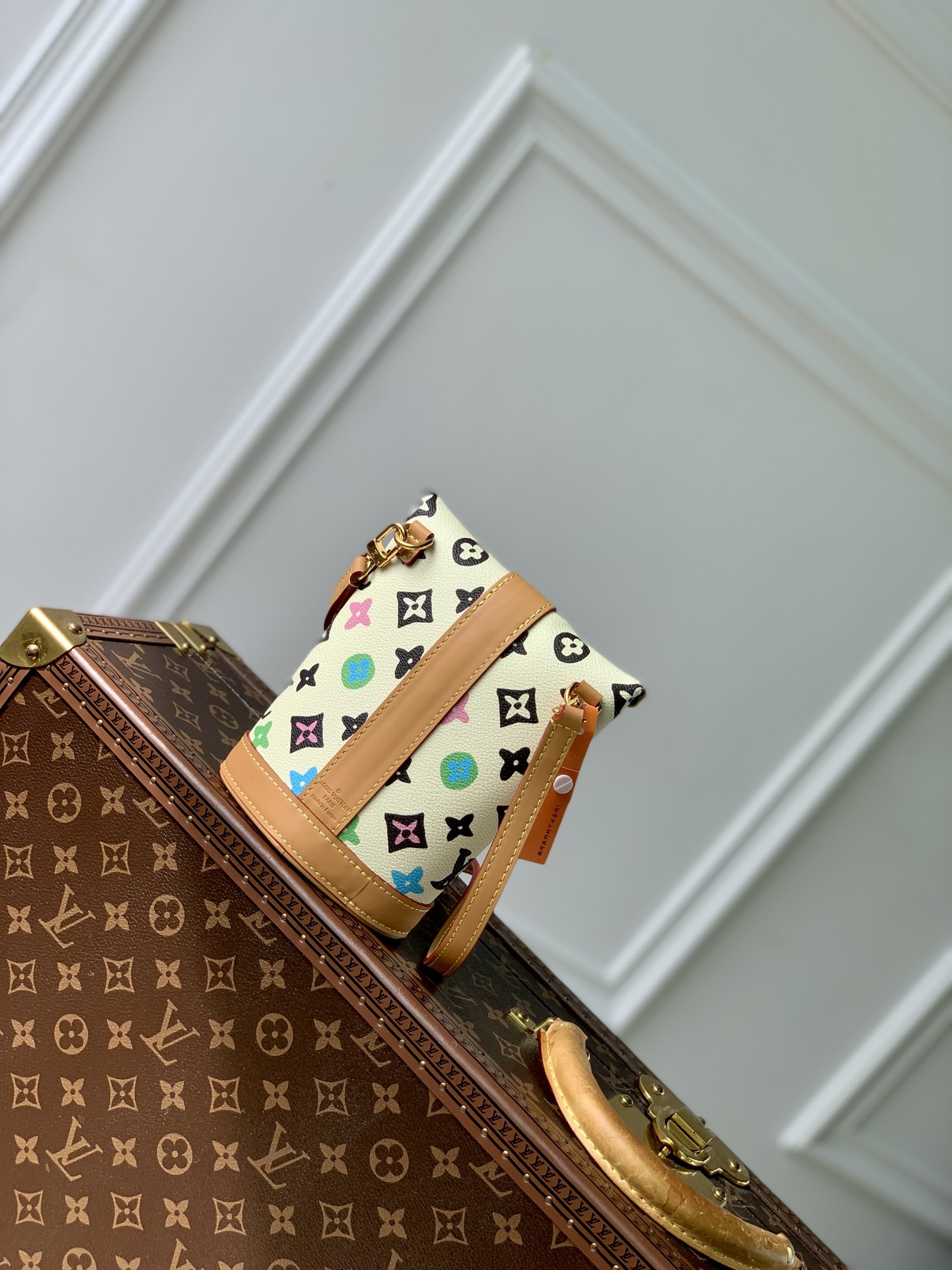 l0*is V*t0n crossbody bag-12.5 x 18 x 8.5cm